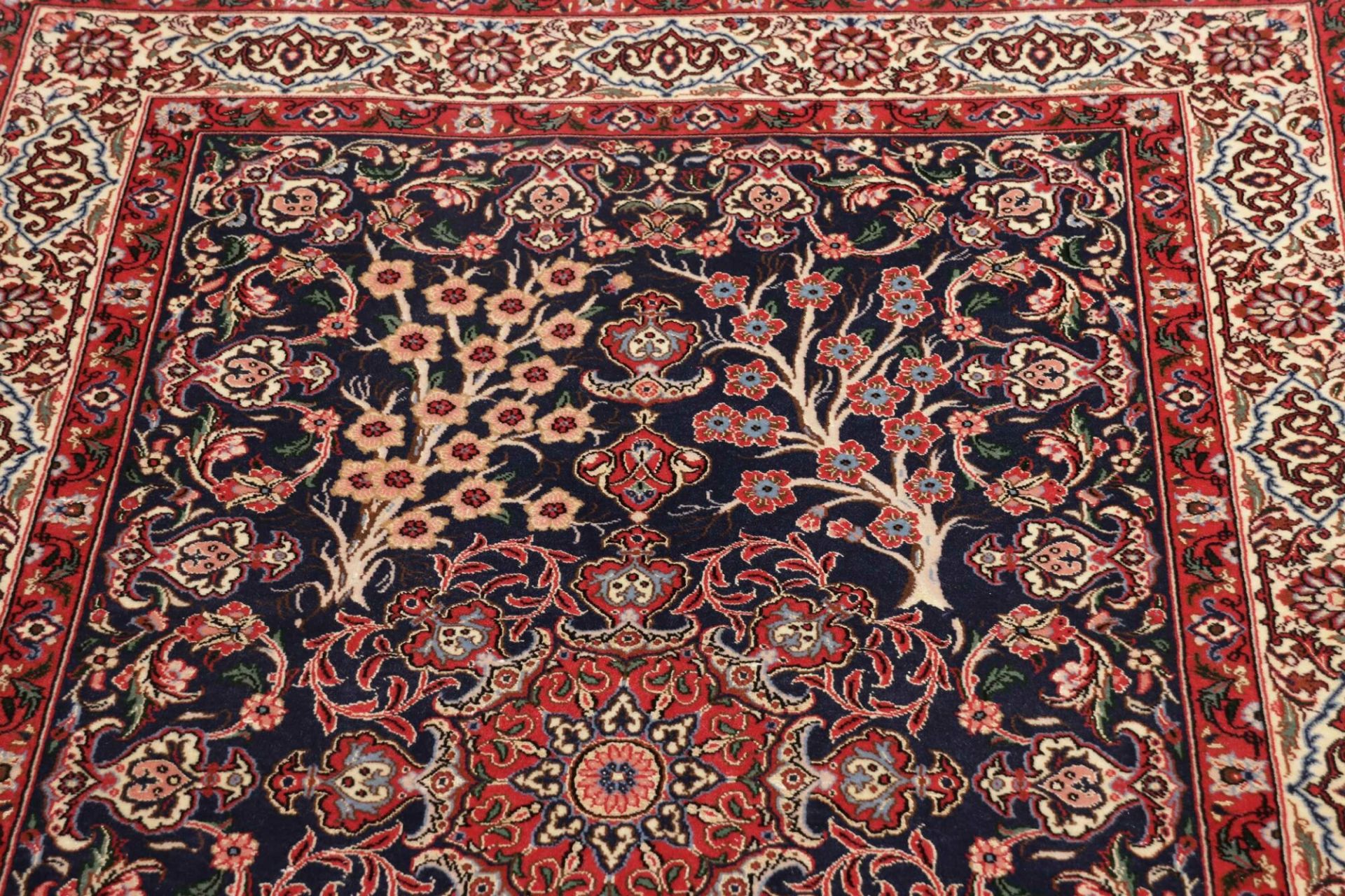 Isfahan Perserteppich aus Iran, 105 × 159 cm