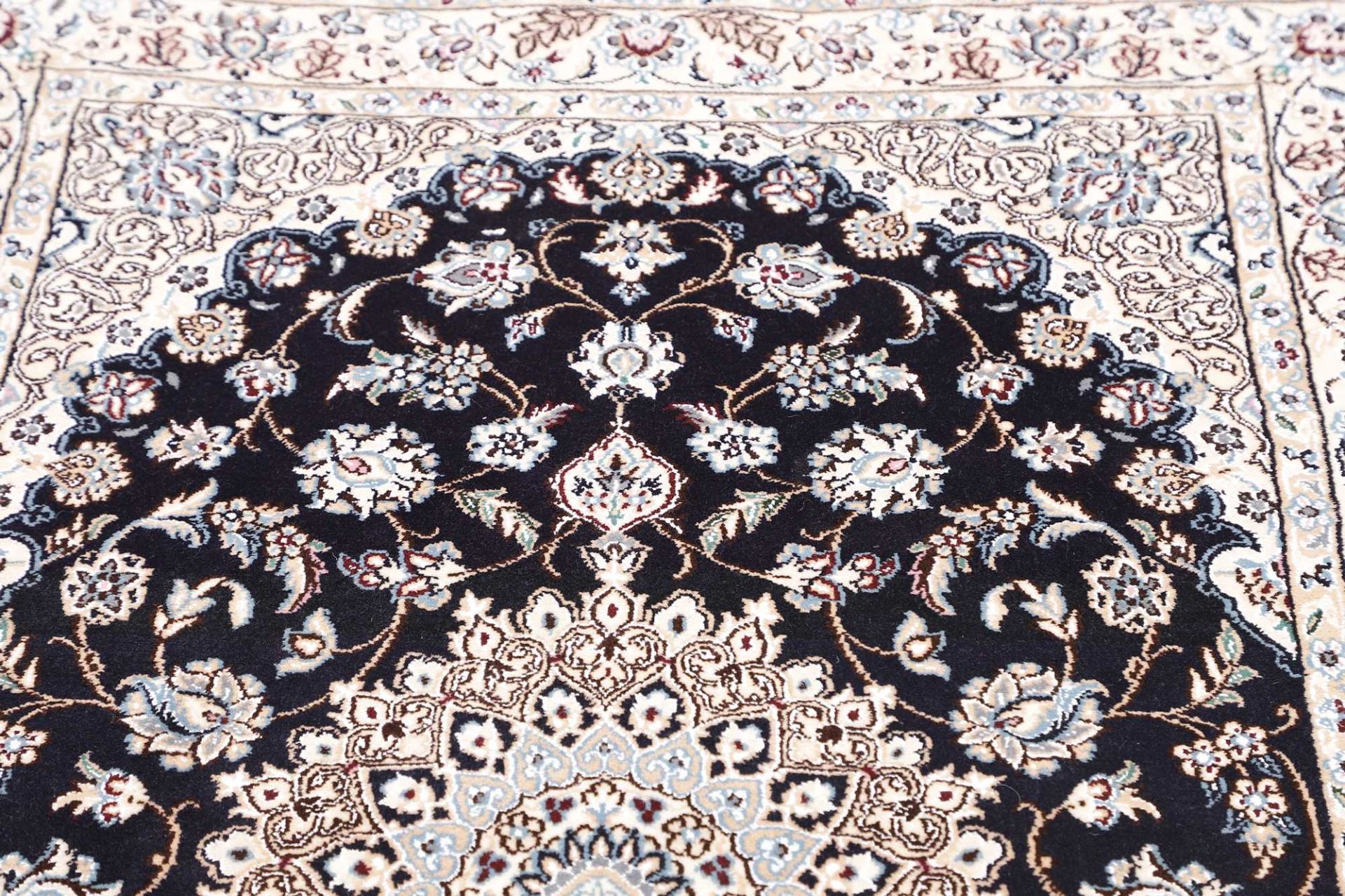 Handgeknüpfter Nain Perserteppich, 104 × 150 cm, Wolle