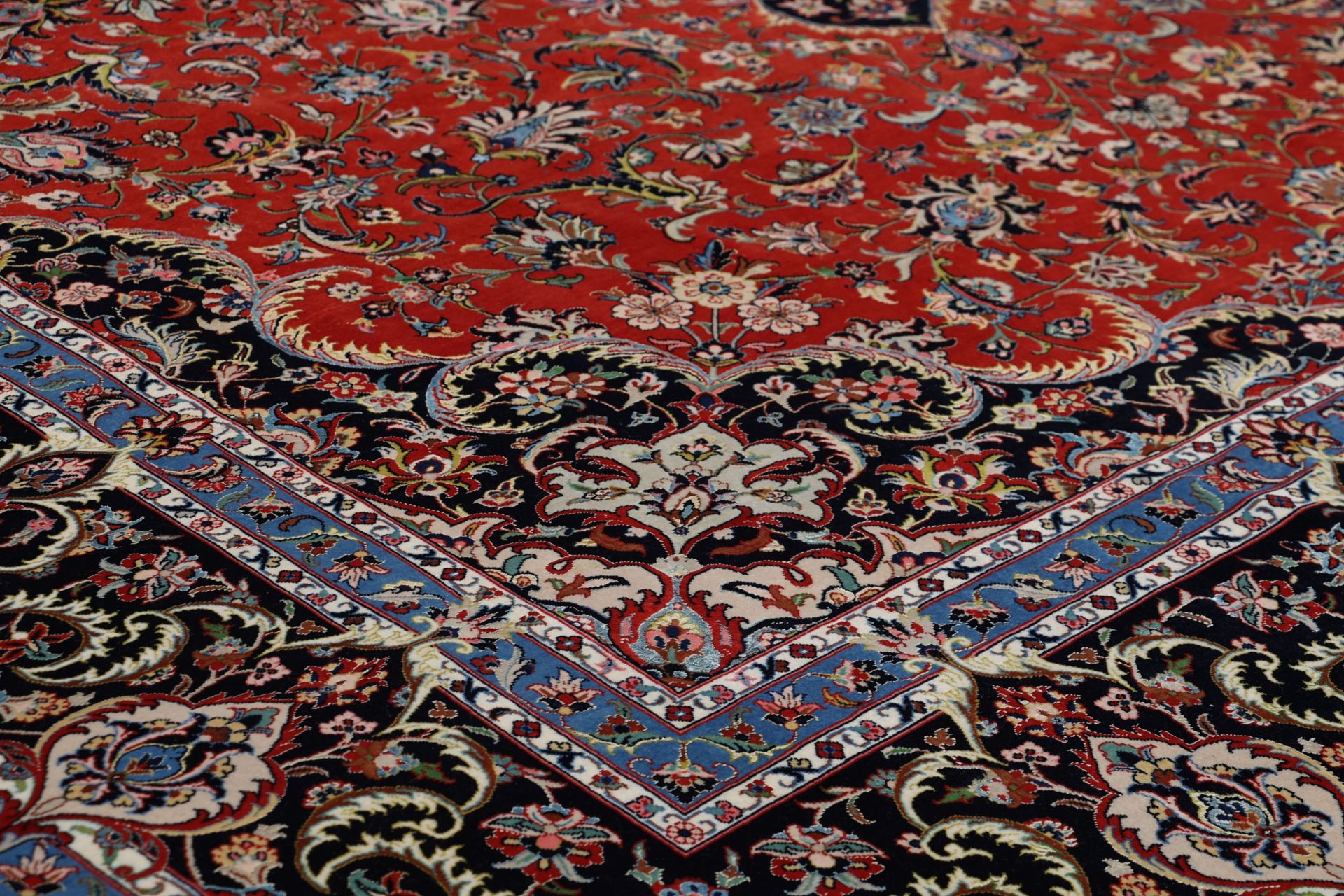 Handgeknüpfter Isfahan Perserteppich 248 × 340 cm