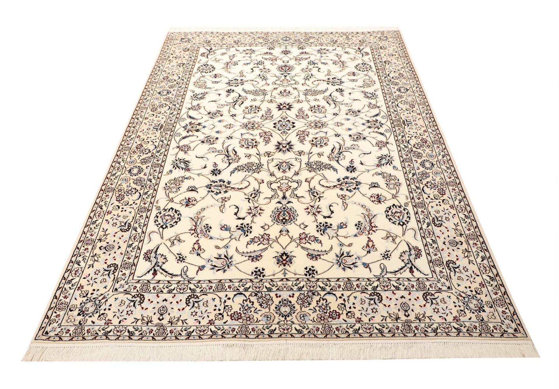 Nain Perserteppich aus Iran, 154 × 230 cm