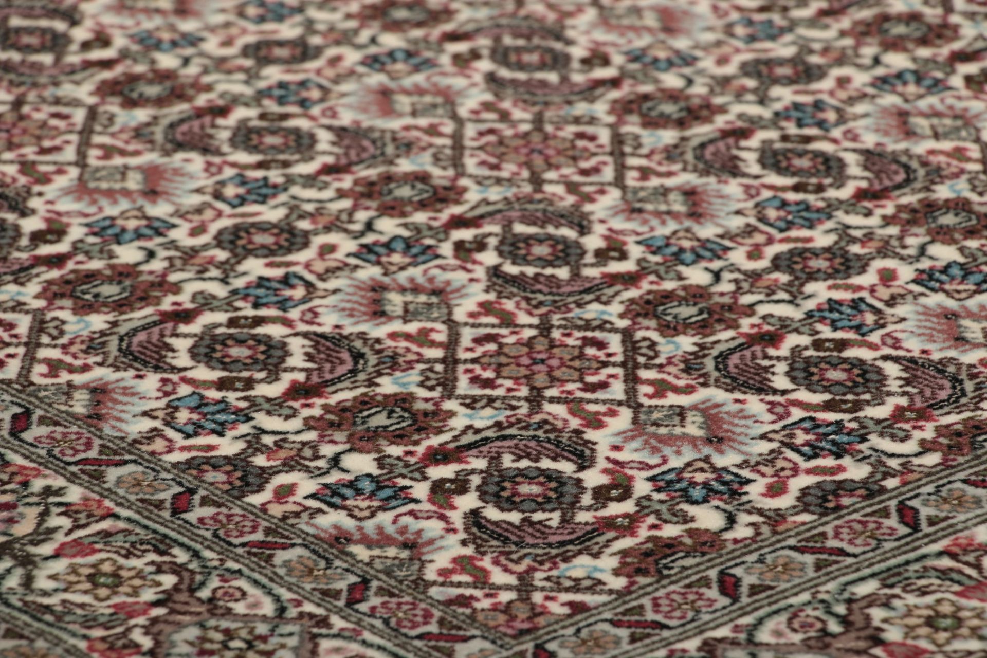 Täbriz Perserteppich aus Iran, 75 × 300 cm