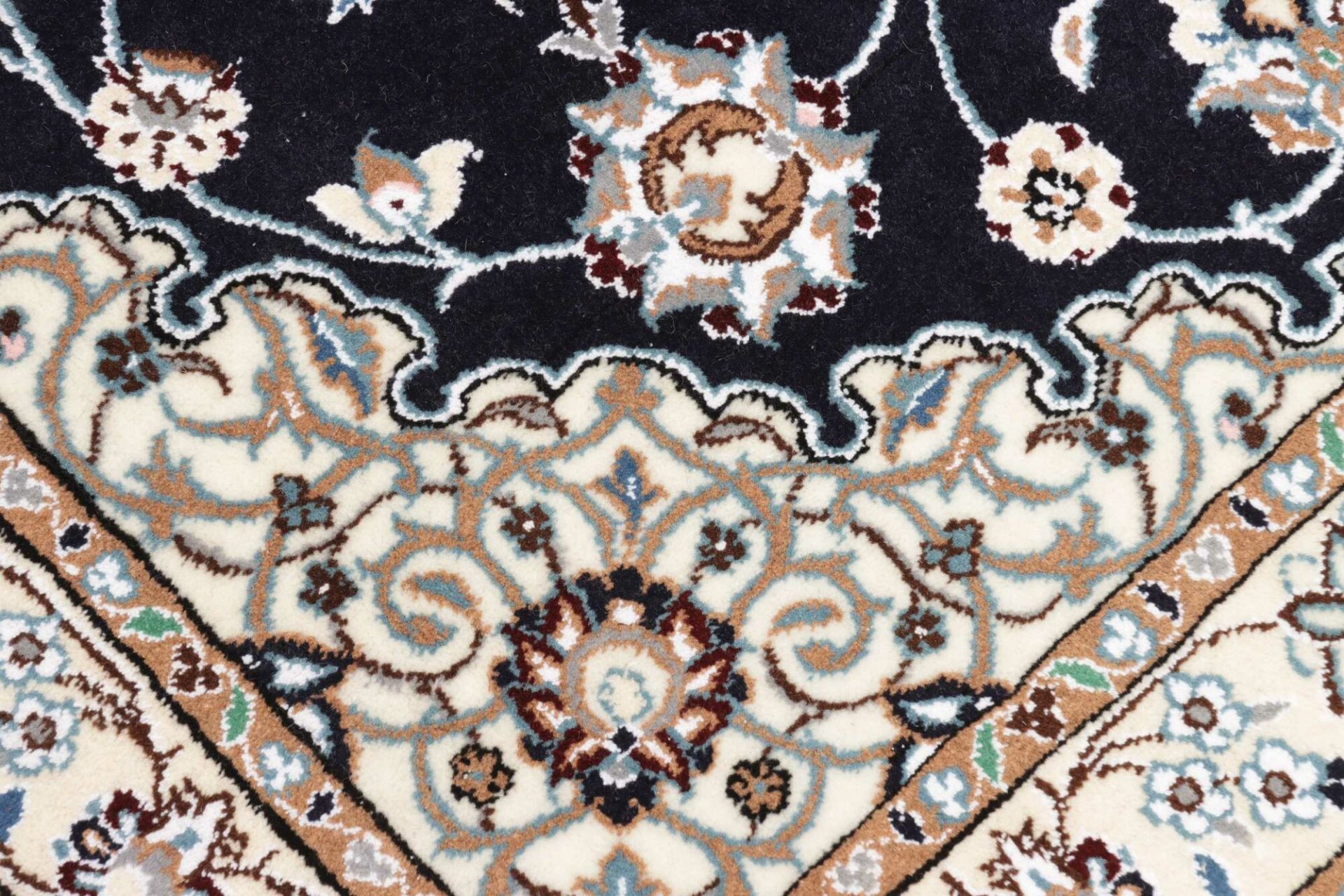 Nain Perserteppich aus Iran, 102 × 149 cm