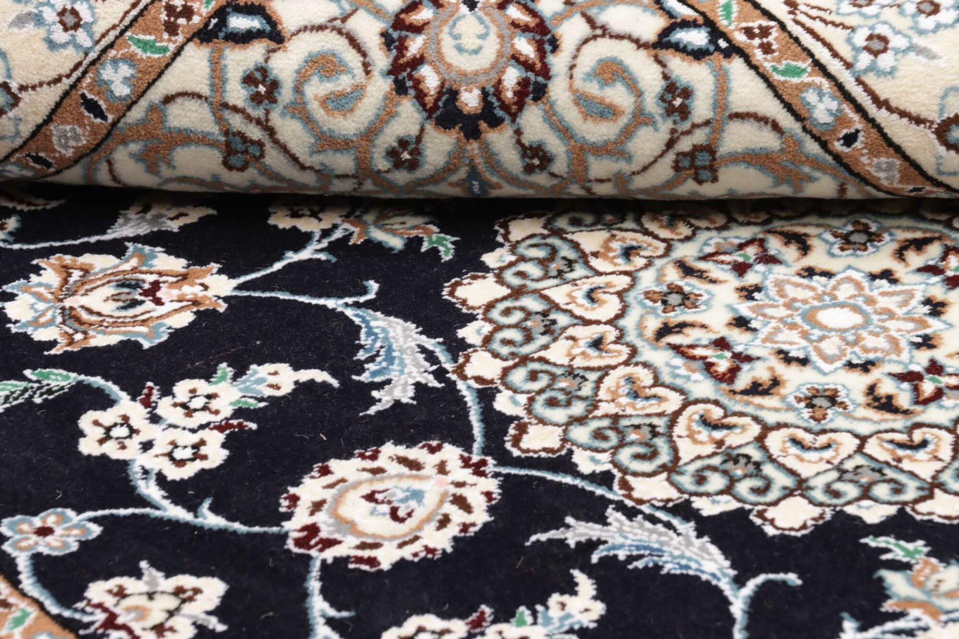 Nain Perserteppich aus Iran, 102 × 149 cm