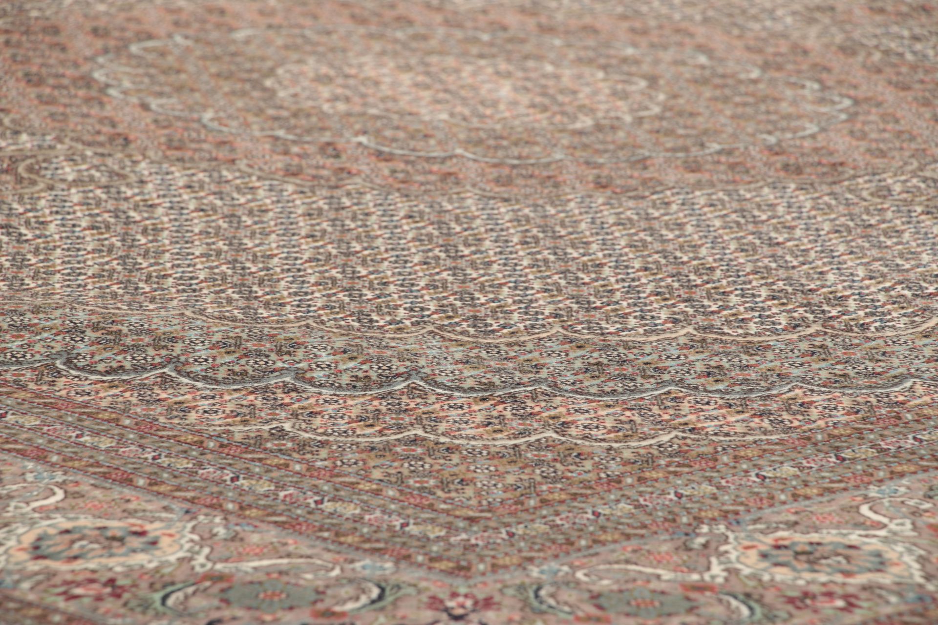 Täbriz Perserteppich aus Iran, 250 × 250 cm