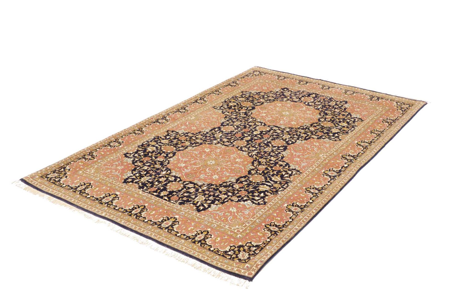 Isfahan Perserteppich aus Iran, 140 × 216 cm