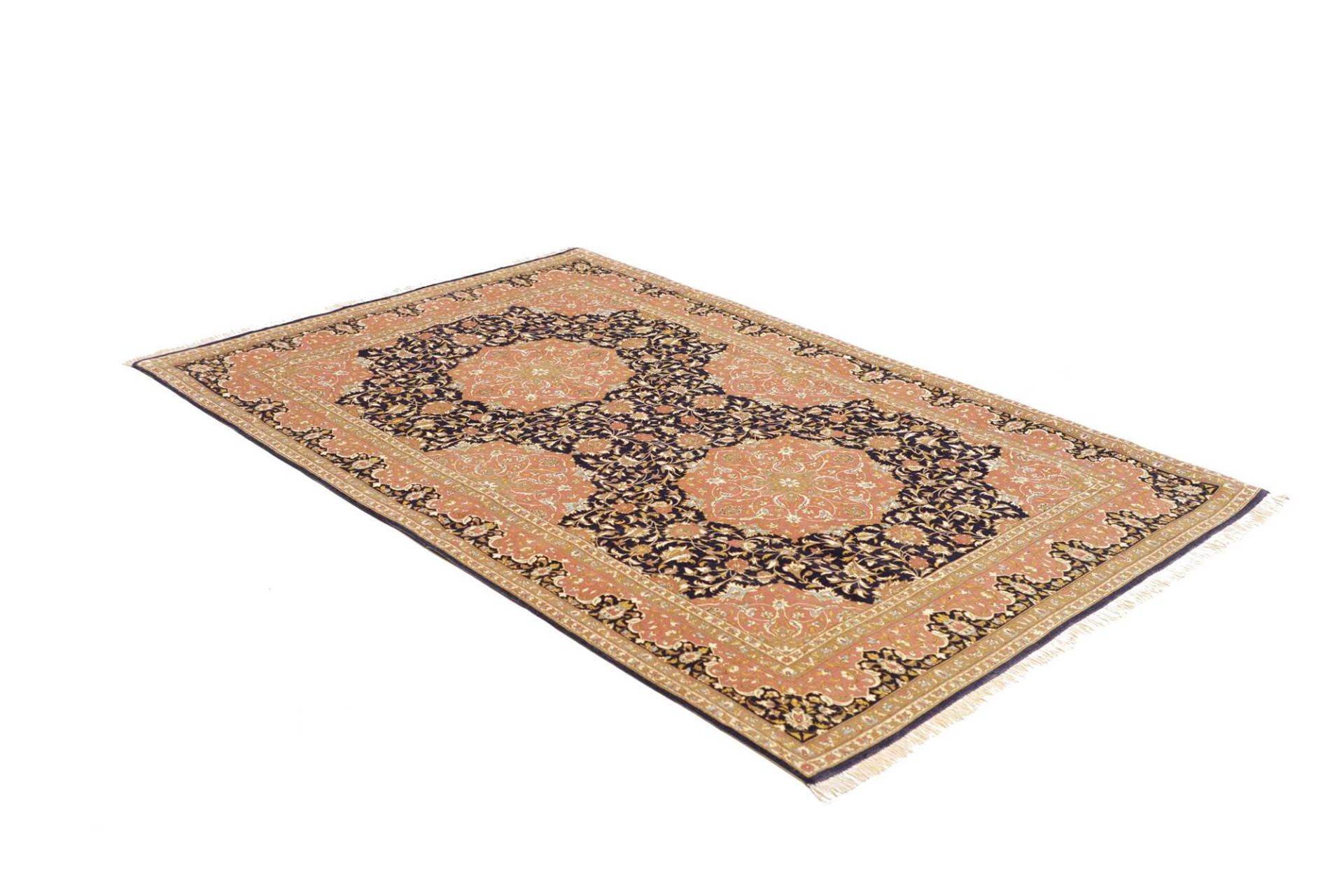 Isfahan Perserteppich aus Iran, 140 × 216 cm