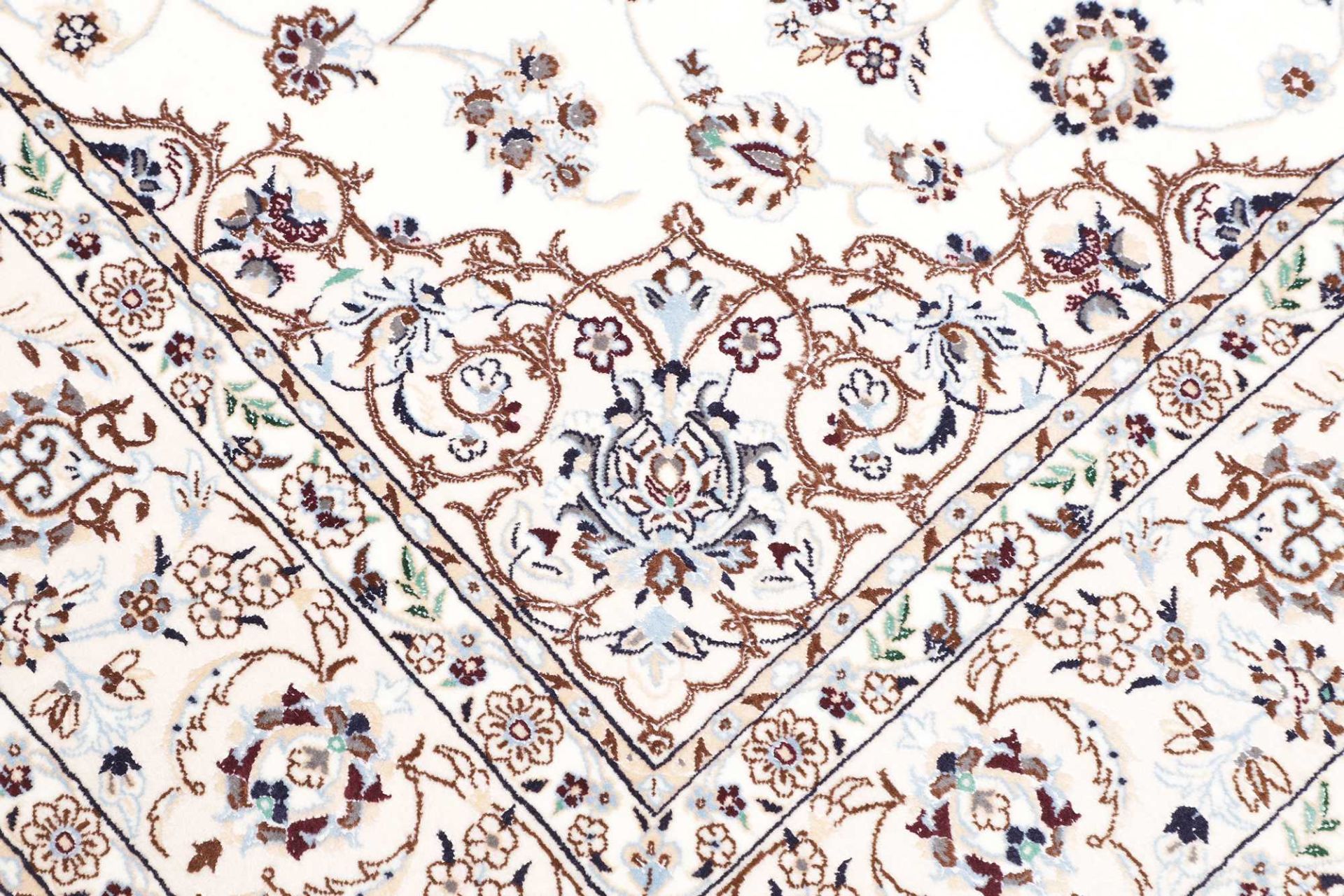 Nain Perserteppich aus Iran, 169 × 172 cm