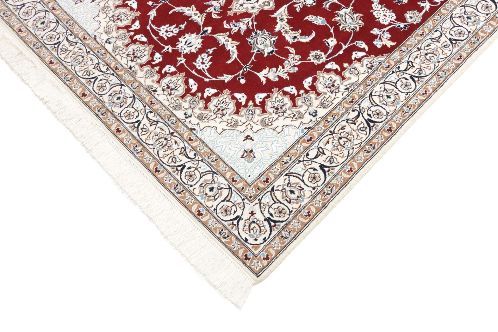 Handgeknüpfter Nain Perserteppich 136 × 216 cm