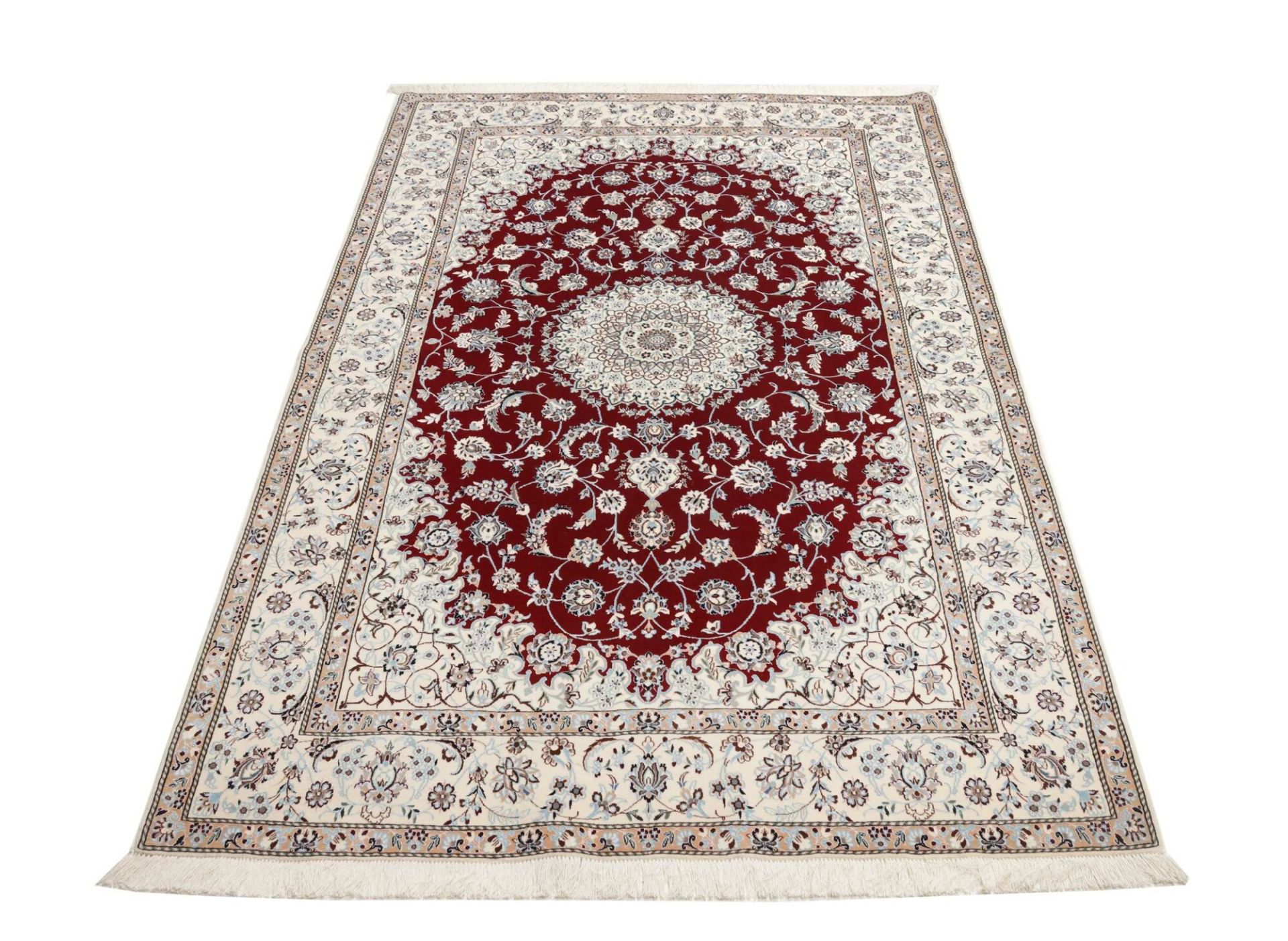 Nain Perserteppich aus Iran, 136 × 216 cm