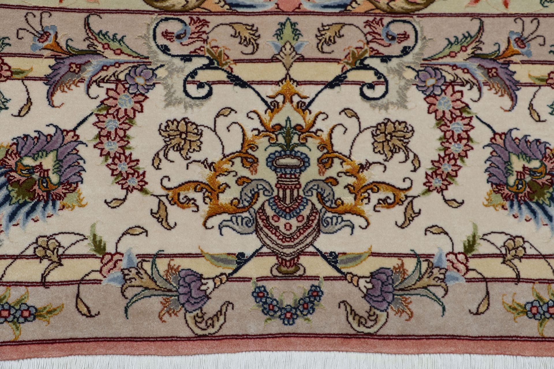 Handgeknüpfter Täbriz Perserteppich, 250 × 348 cm, Wolle & Seide
