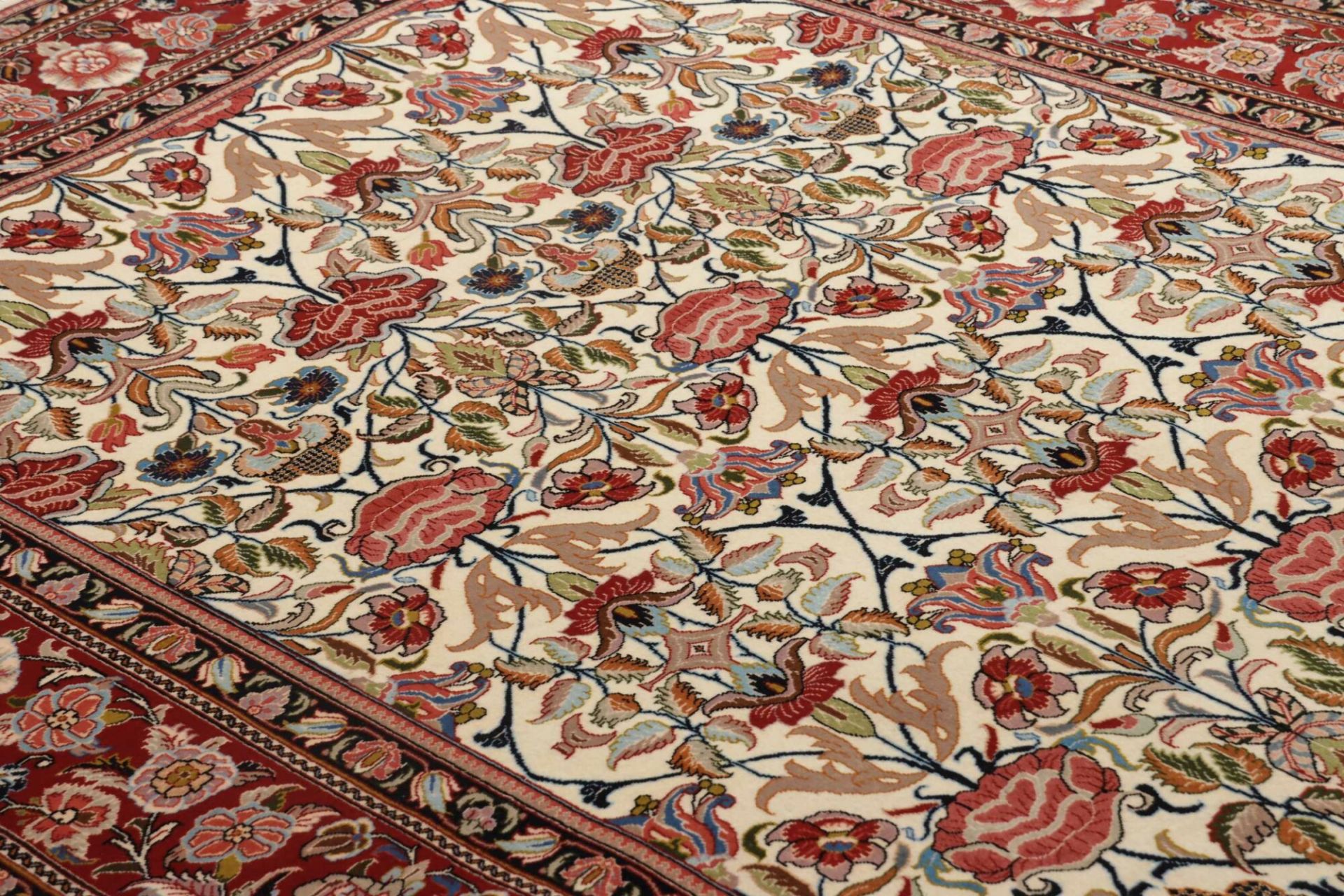 Handgeknüpfter Isfahan Perserteppich 142 × 216 cm