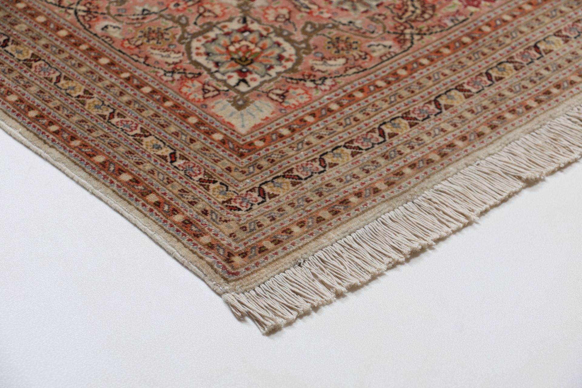 Täbriz Perserteppich aus Iran, 250 × 352 cm
