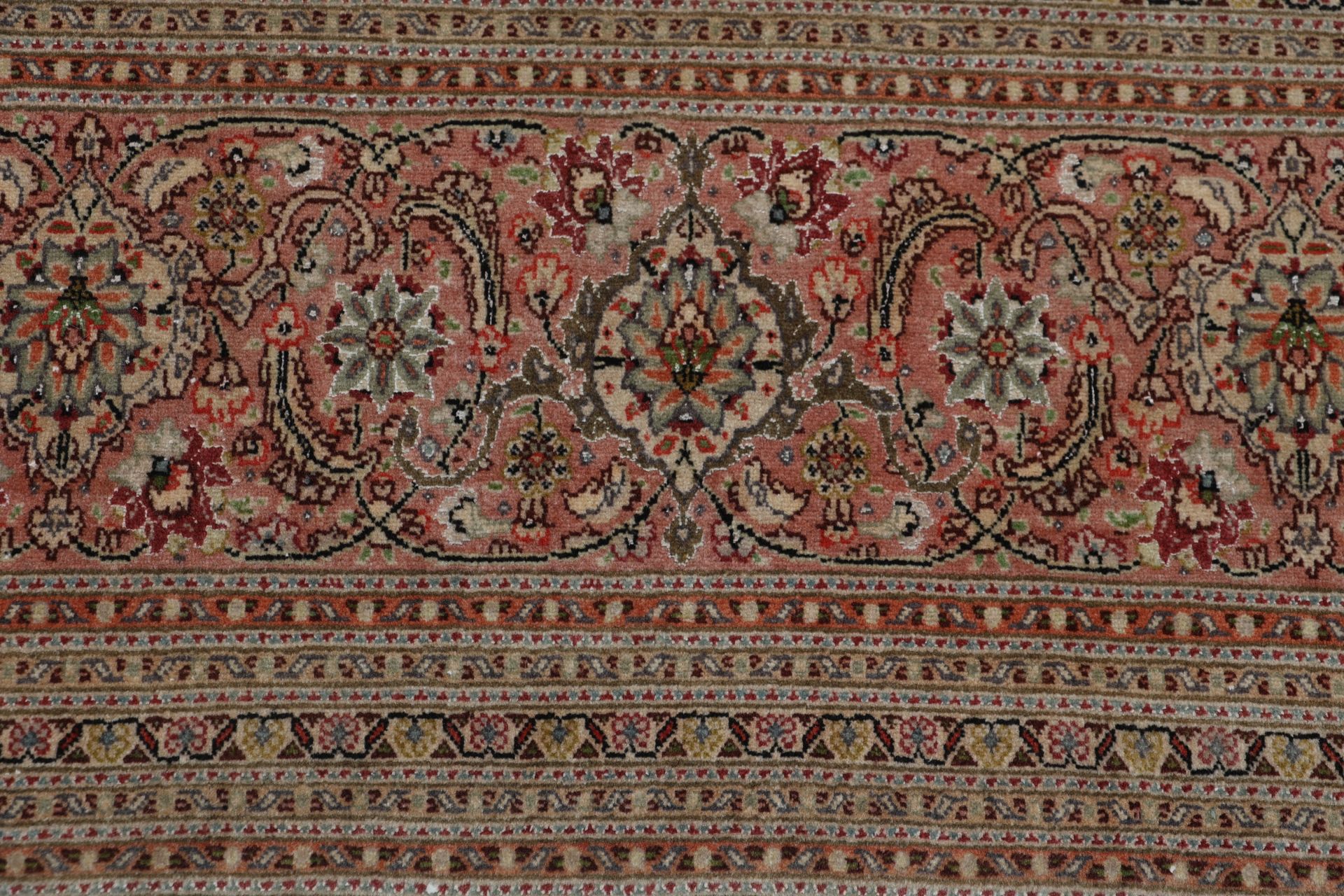 Täbriz Perserteppich aus Iran, 250 × 352 cm