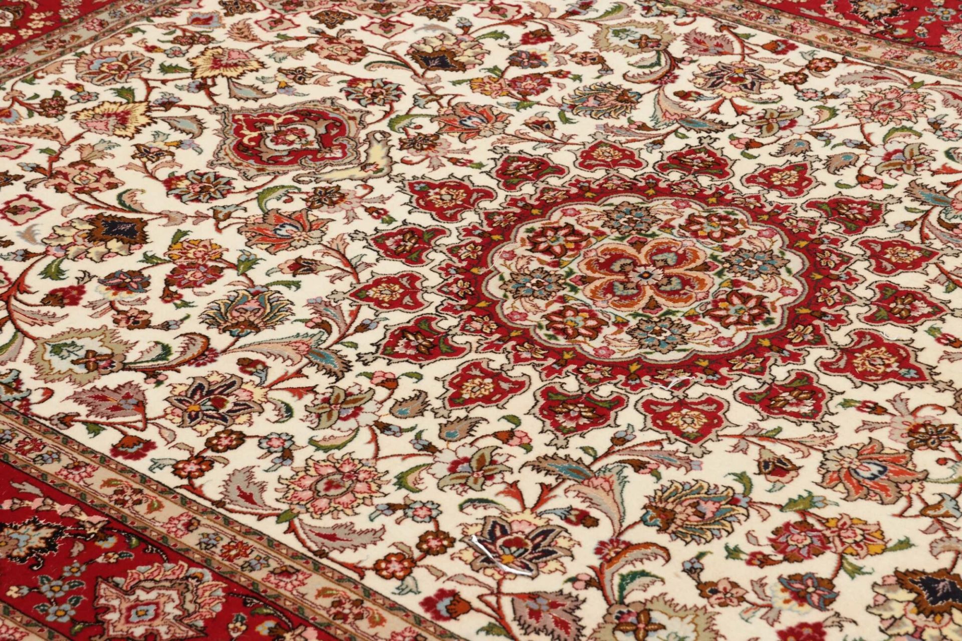 Handgeknüpfter Täbriz Perserteppich 151 × 206 cm