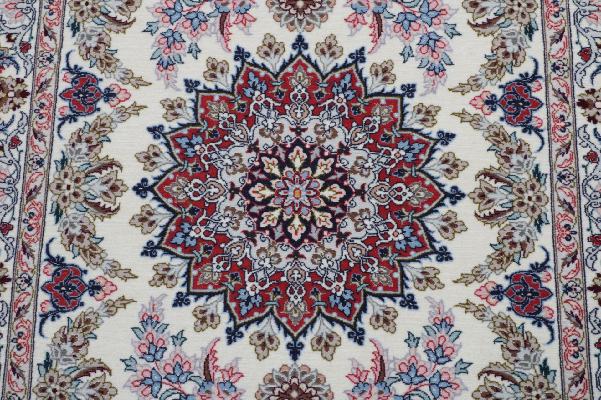 Handgeknüpfter Isfahan Perserteppich 81 × 125 cm