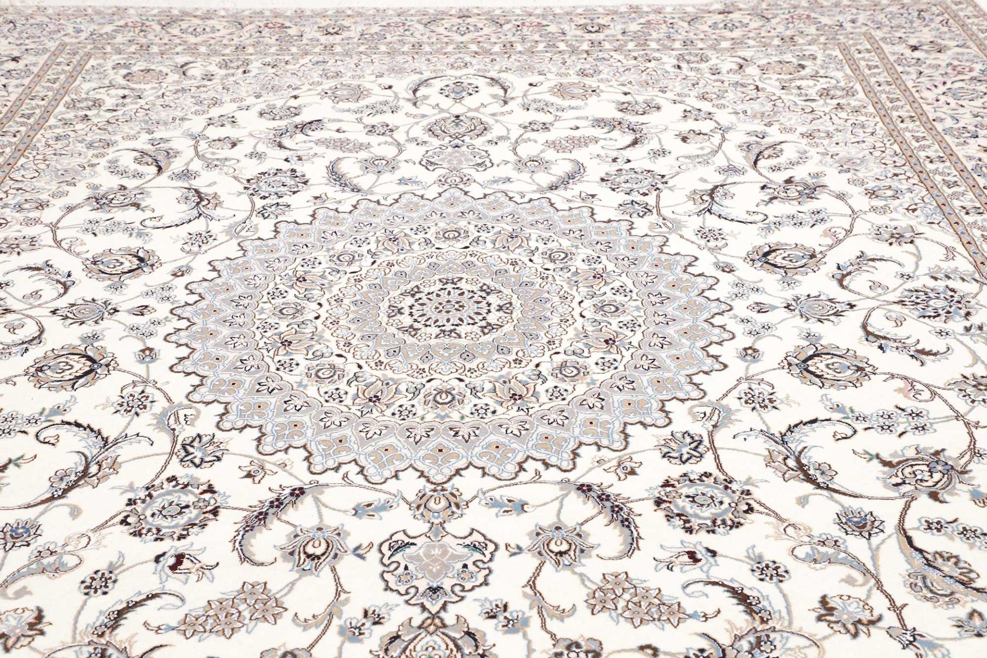 Handgeknüpfter Nain Perserteppich, 298 × 380 cm, Wolle