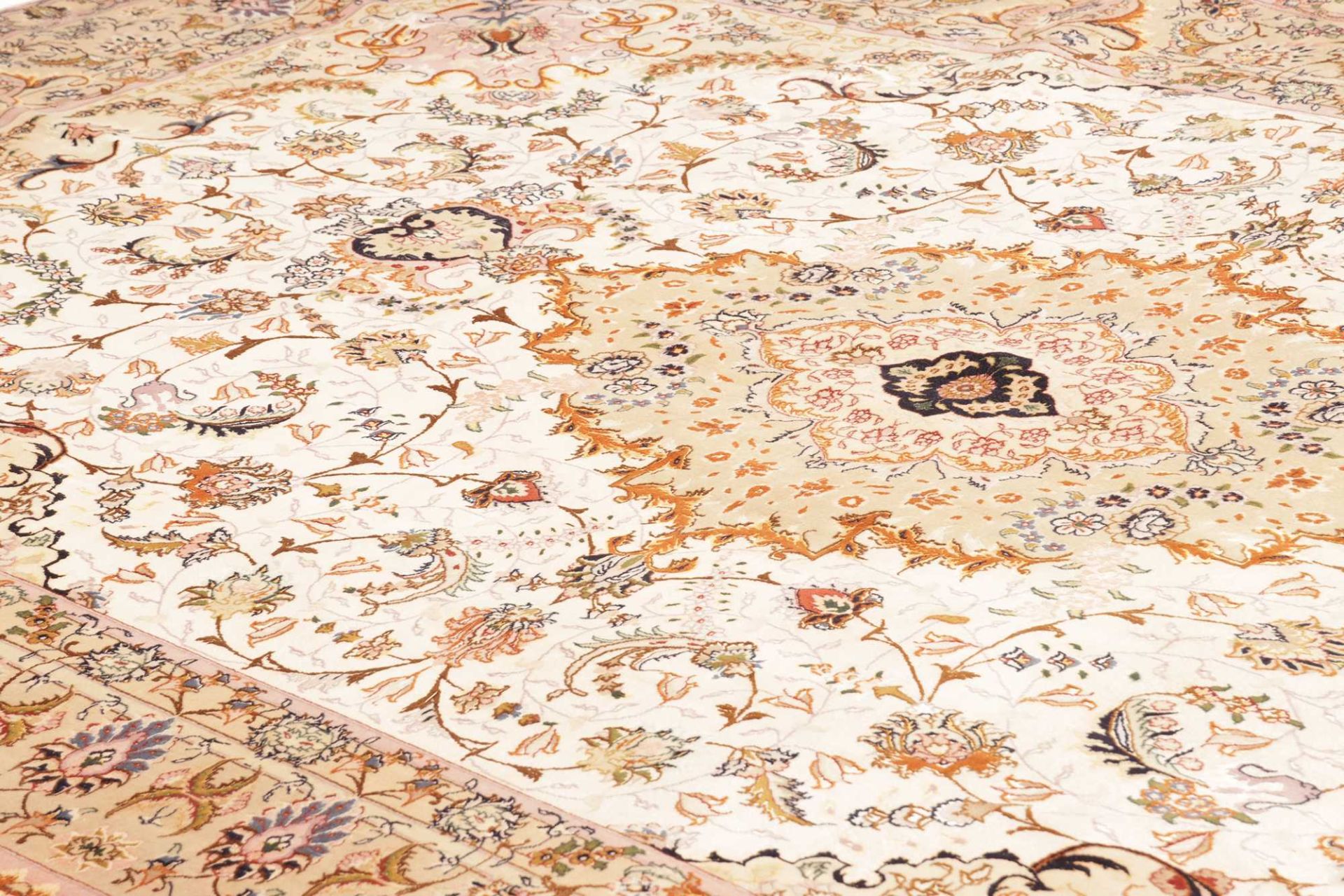 Täbriz Perserteppich aus Iran, 201 × 321 cm