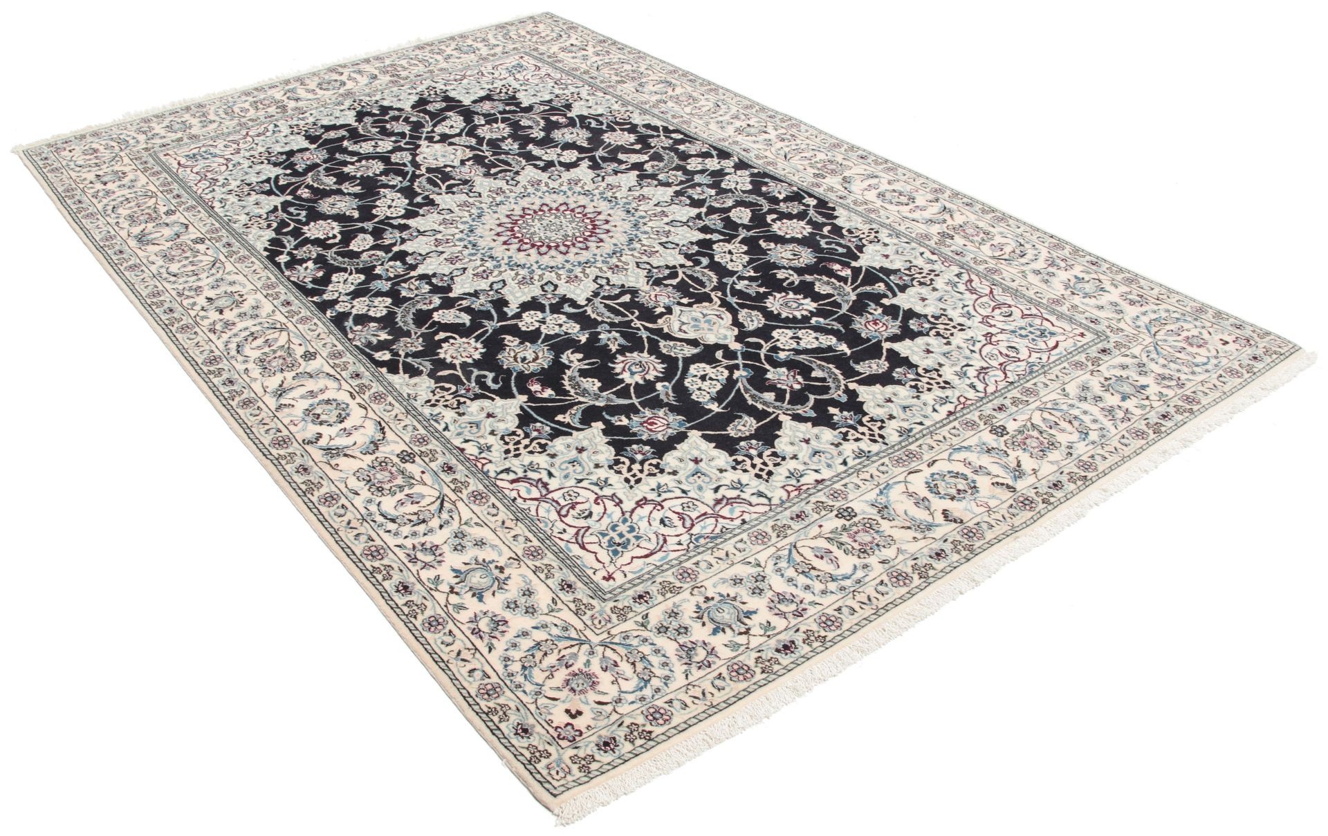Nain Perserteppich aus Iran, 127 × 198 cm