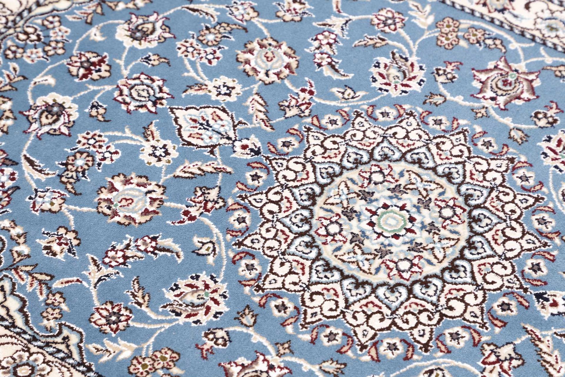 Nain Perserteppich 80 × 117 cm aus Wolle, handgeknüpft