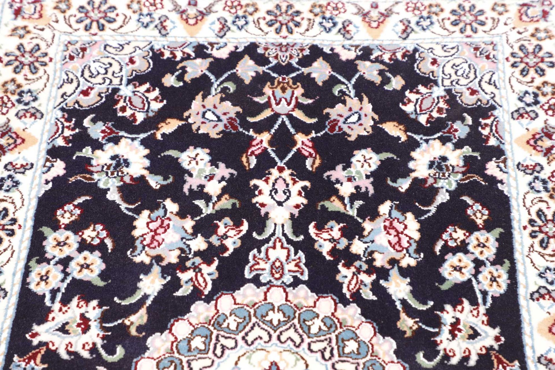 Nain Perserteppich 71 × 287 cm aus Wolle, handgeknüpft