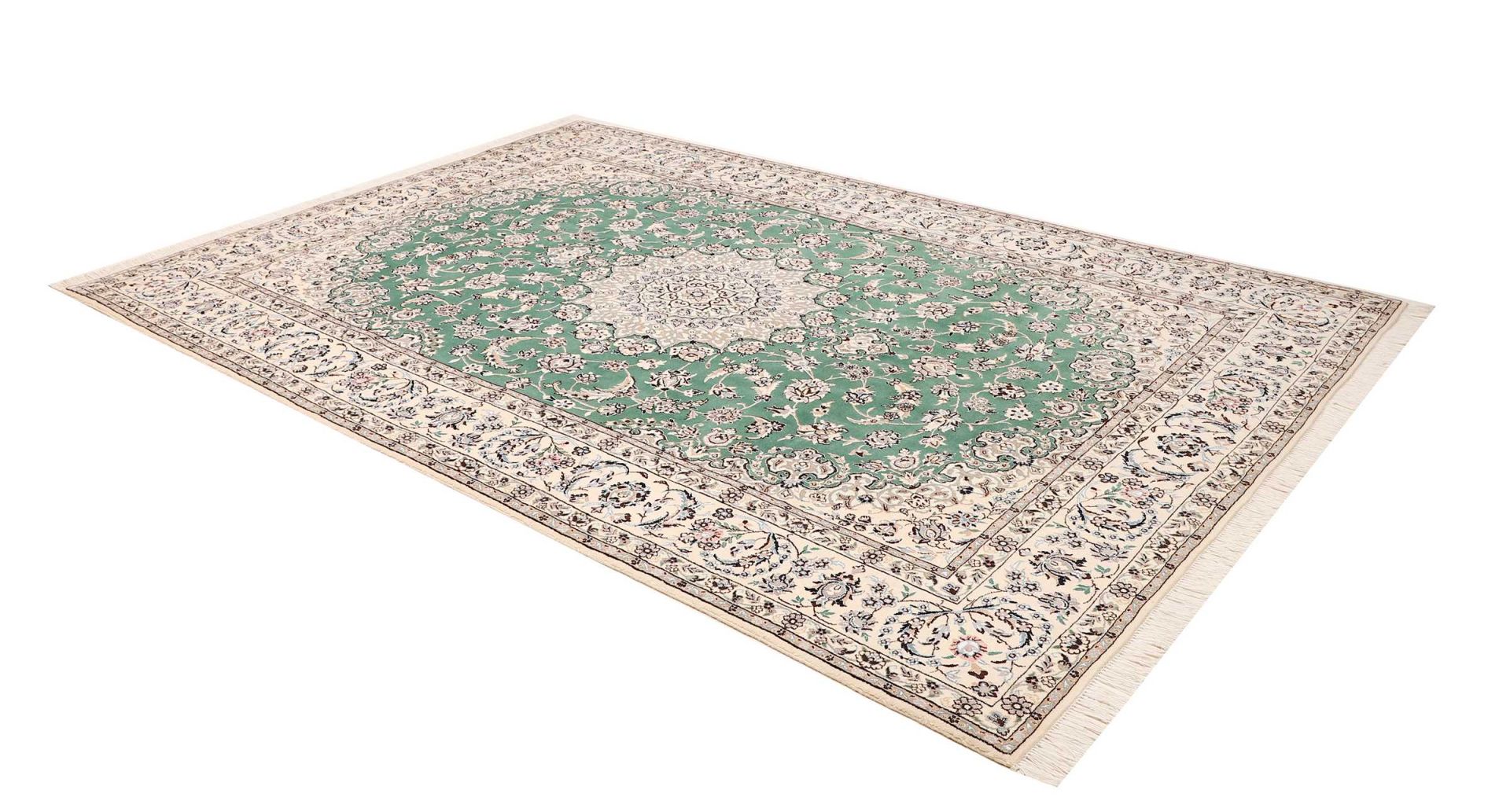 Handgeknüpfter Nain Perserteppich 201 × 297 cm