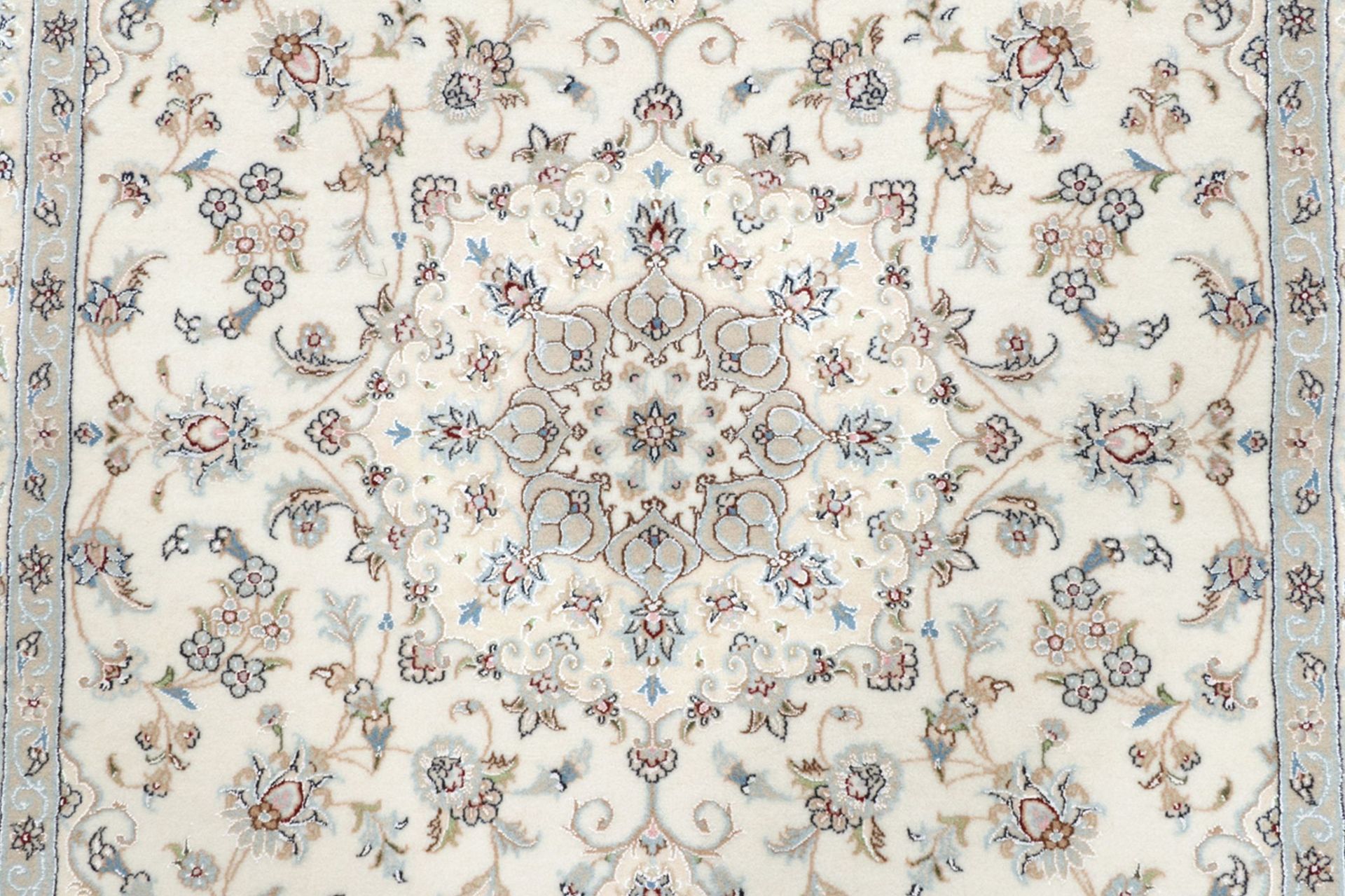 Handgeknüpfter Nain Perserteppich, 110 × 160 cm, Wolle & Seide