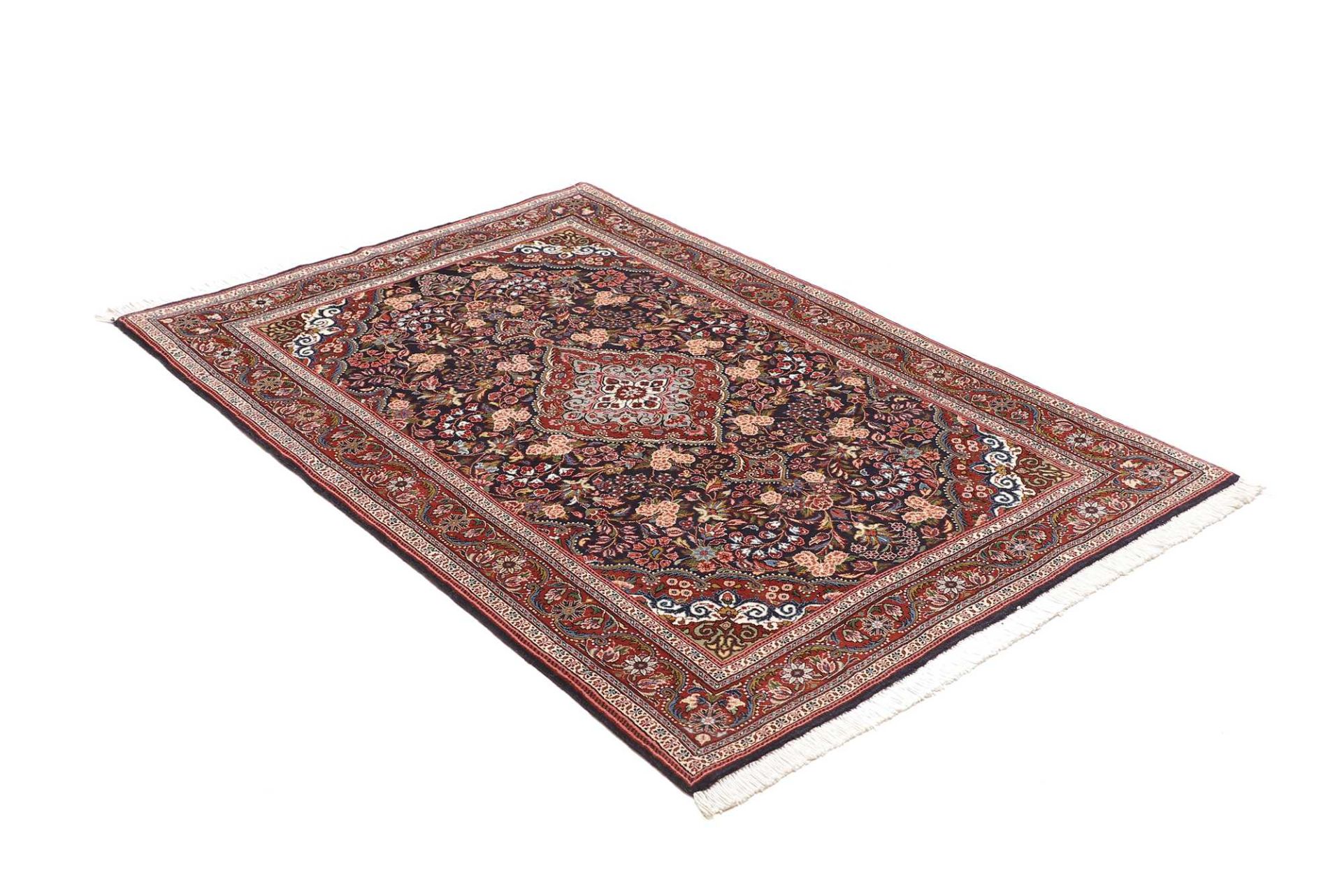 Isfahan Perserteppich 112 × 163 cm aus Wolle & Seide, handgeknüpft