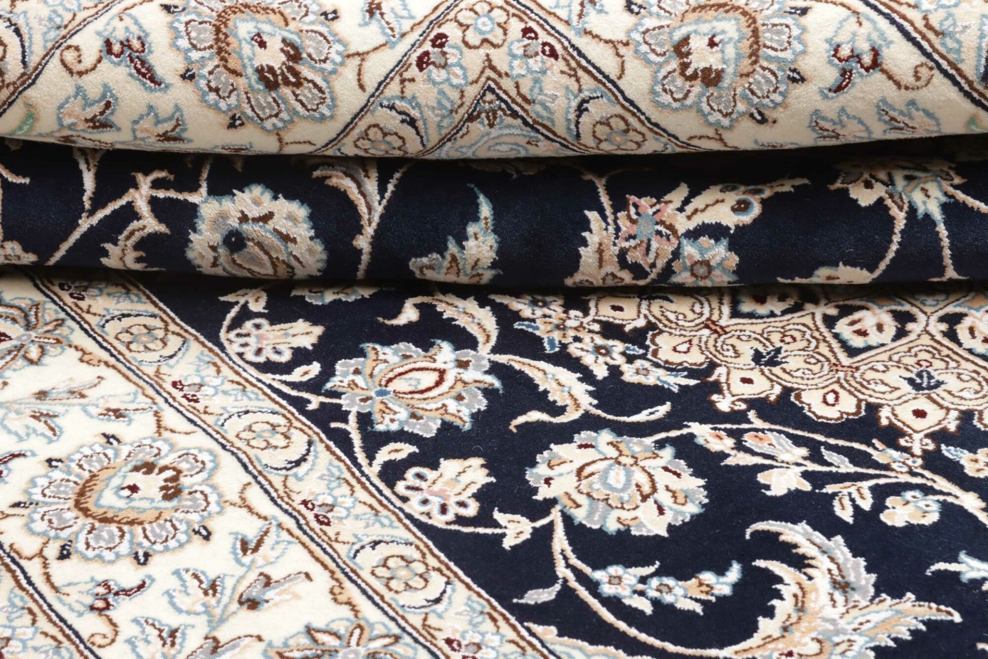 Nain Perserteppich aus Iran, 157 × 252 cm