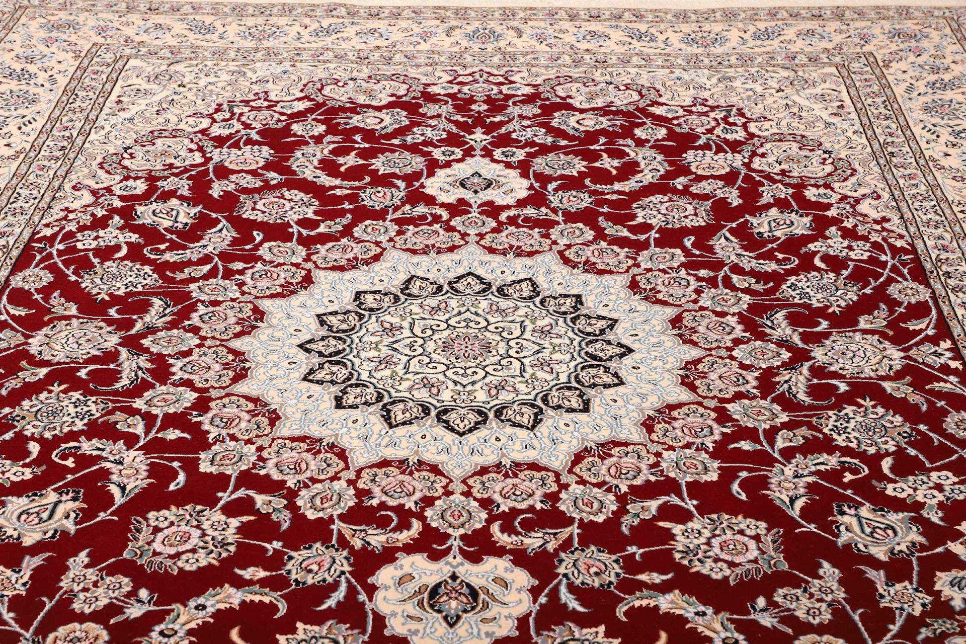Nain Perserteppich 251 × 357 cm aus Wolle, handgeknüpft