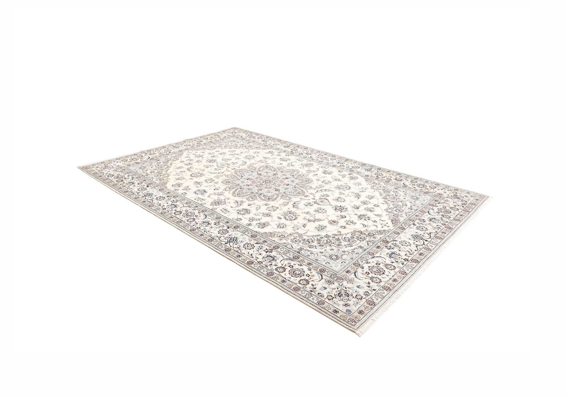 Handgeknüpfter Nain Perserteppich 203 × 305 cm
