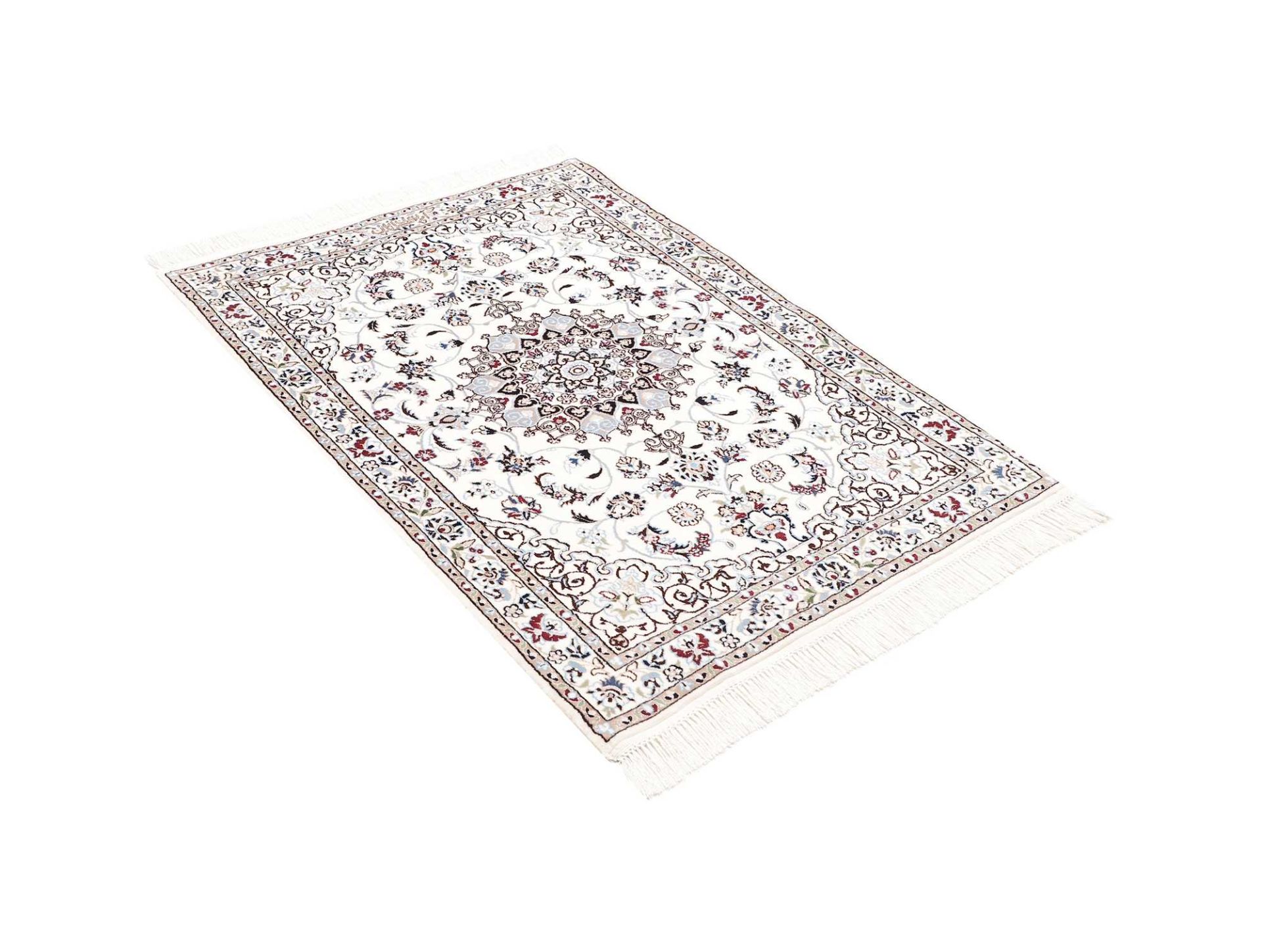 Nain Perserteppich aus Iran, 87 × 119 cm