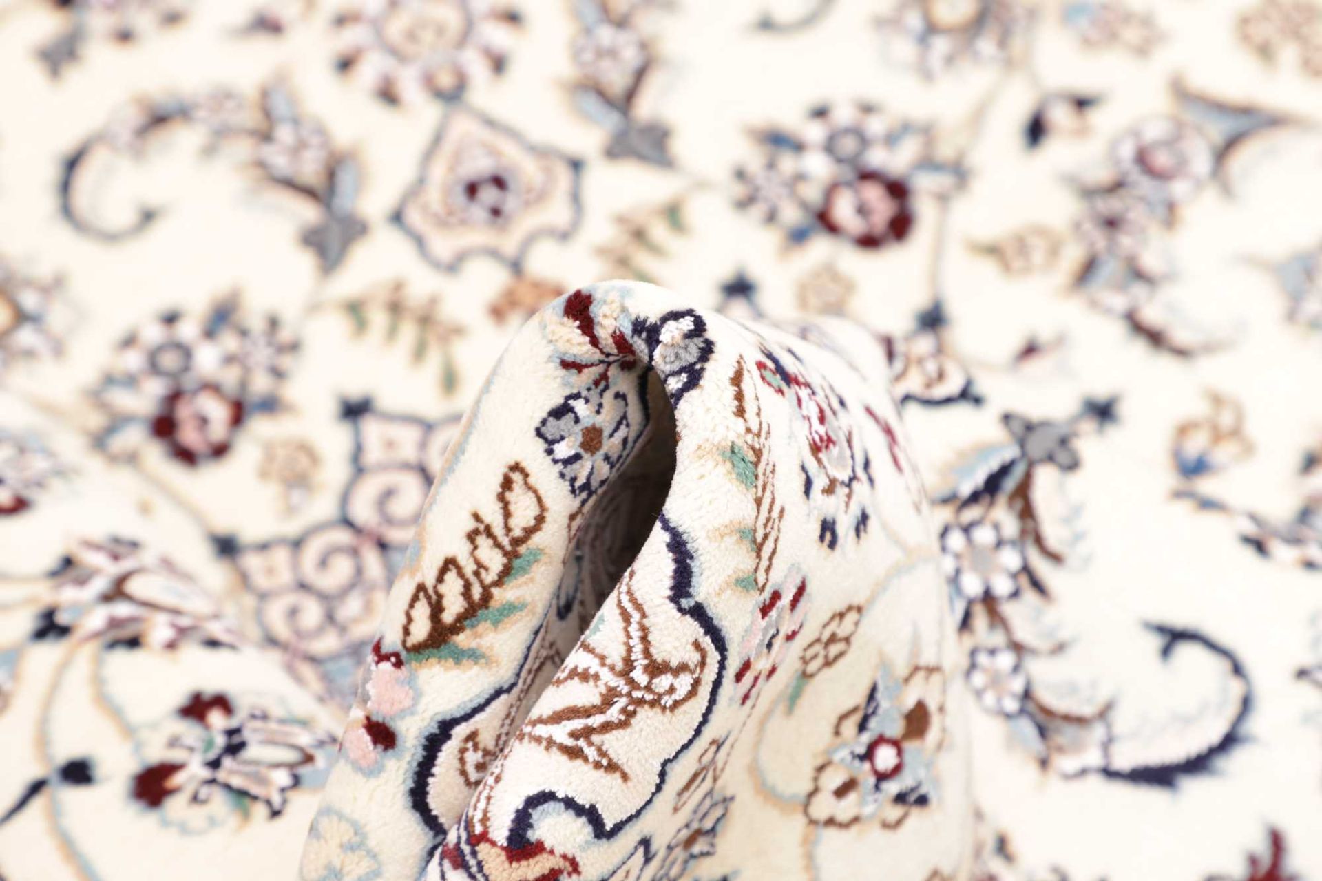 Nain Perserteppich aus Iran, 88 × 125 cm