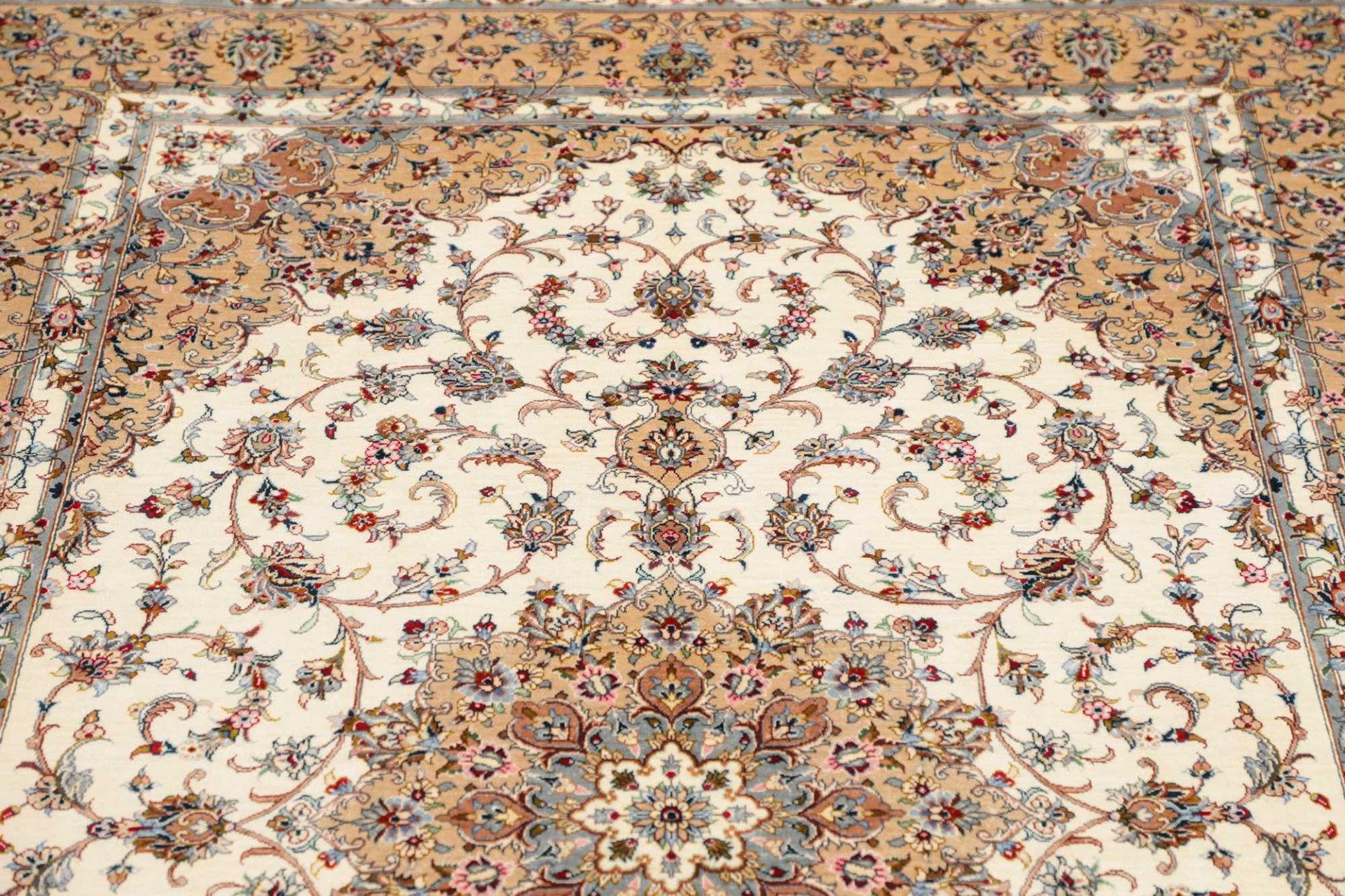 Ghom Perserteppich aus Iran, 131 × 196 cm