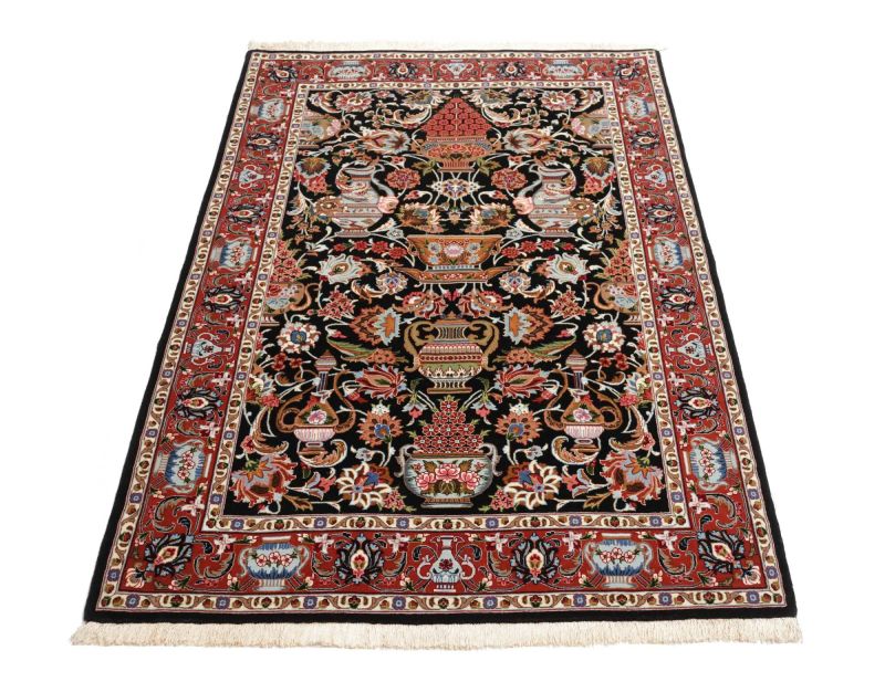 Handgeknüpfter Isfahan Perserteppich, 104 × 156 cm, Wolle & Seide