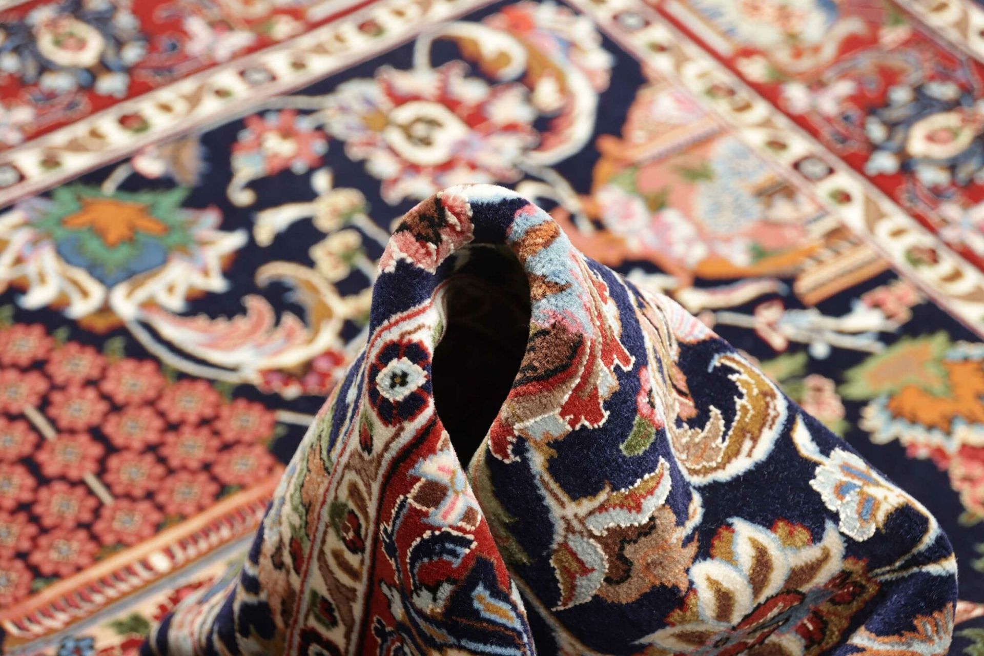 Handgeknüpfter Isfahan Perserteppich 107 × 155 cm