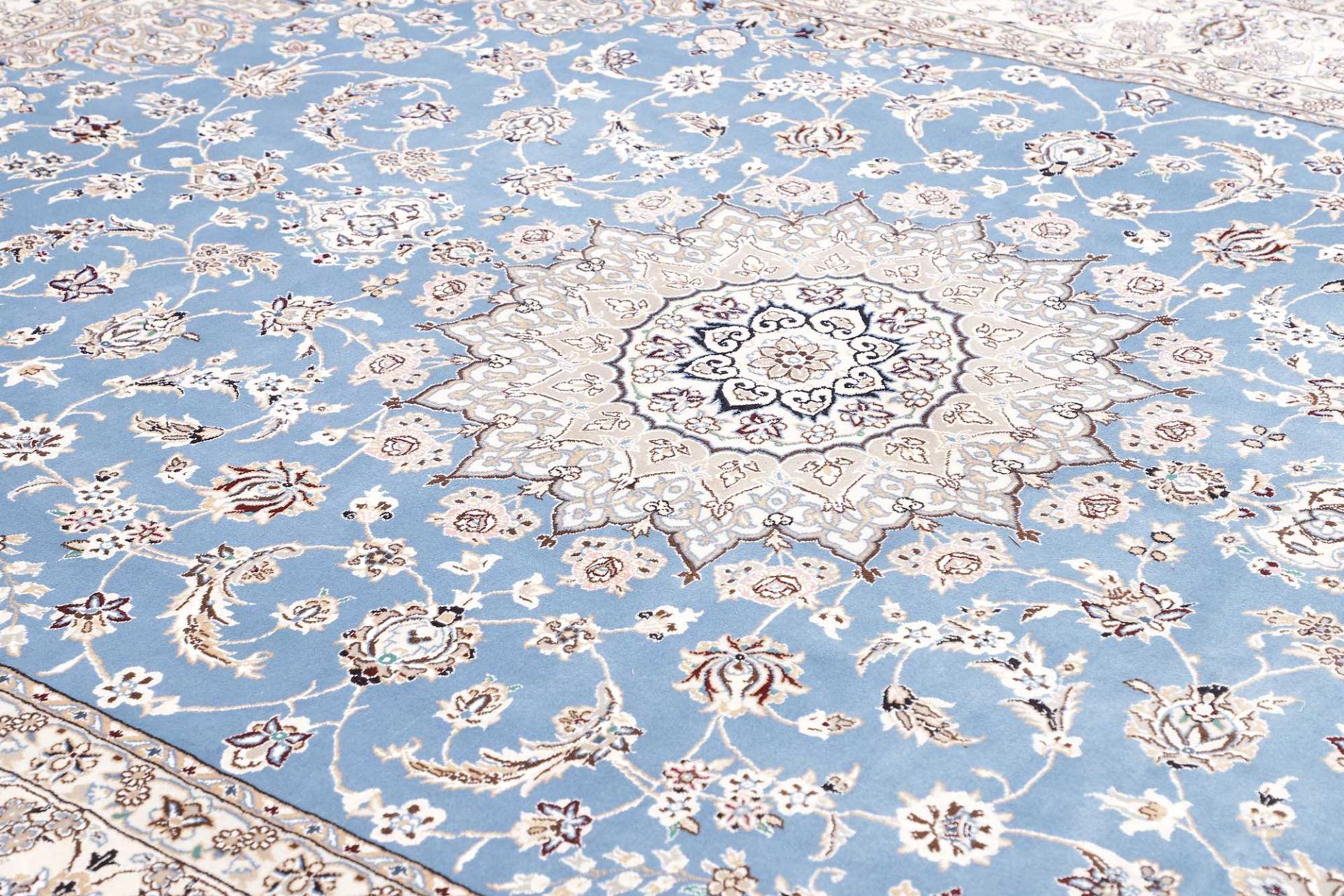 perserteppich-nain-246-x-349-cm-schurwolle-handgeknupft-exklusiv-6 Handgeknüpfter Nain Perserteppich 246 × 349 cm