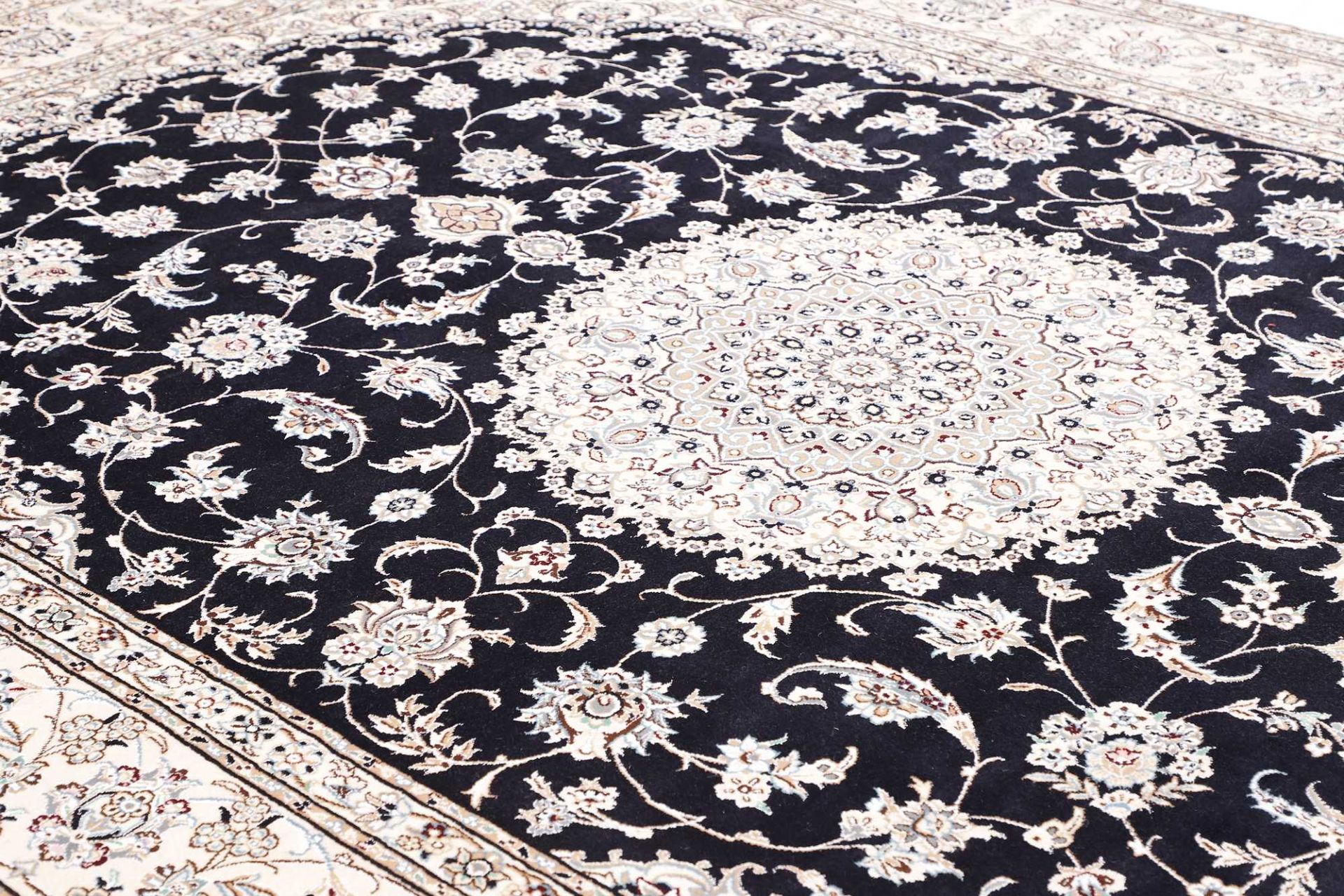 perserteppich-nain-249-x-358-cm-schurwolle-handgeknupft-exklusiv-6 Handgeknüpfter Nain Perserteppich 249 × 358 cm