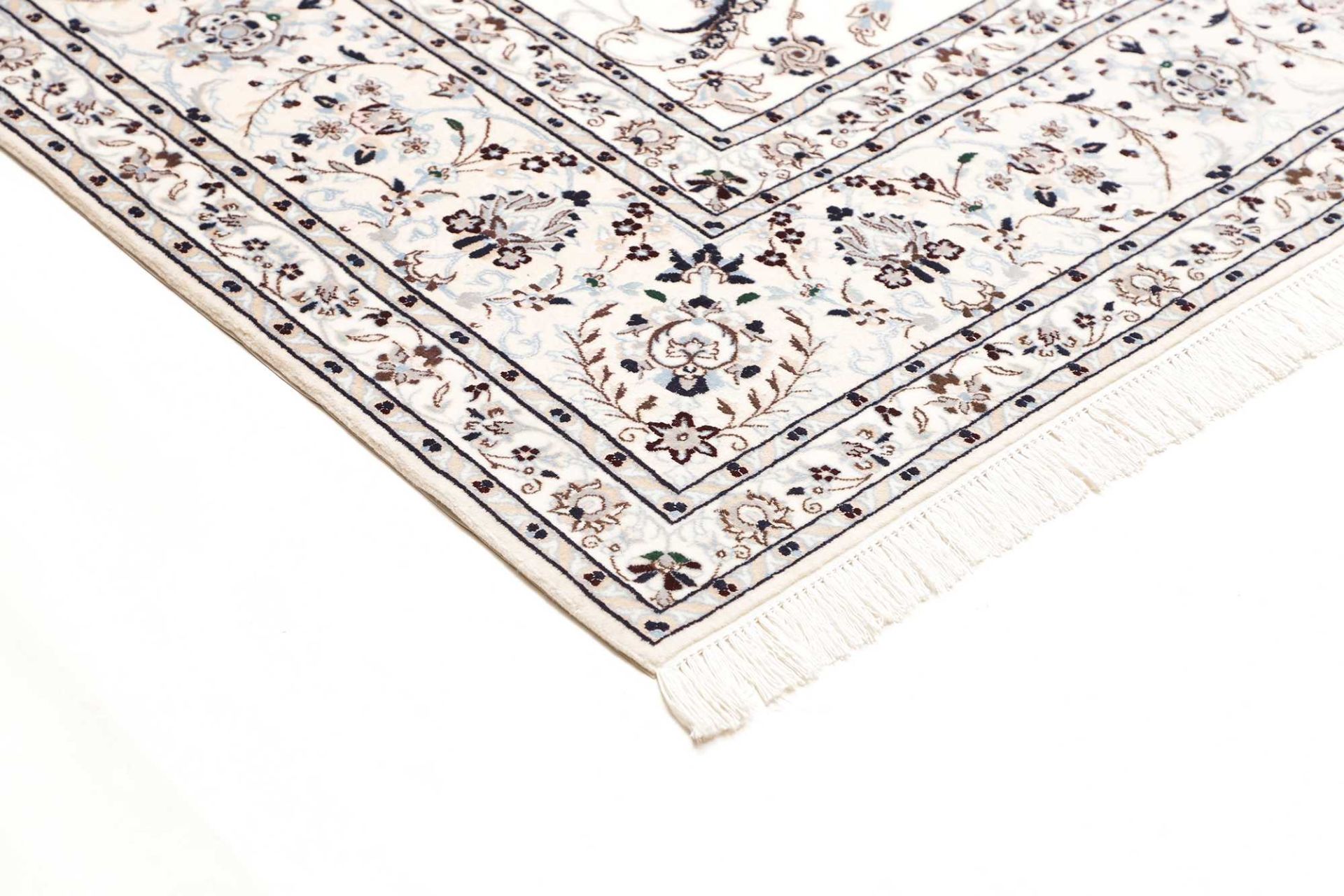 perserteppich-nain-206-x-202-cm-schurwolle-handgeknupft-exklusive-qualitat-4 Handgeknüpfter Nain Perserteppich, 206 × 202 cm, Wolle