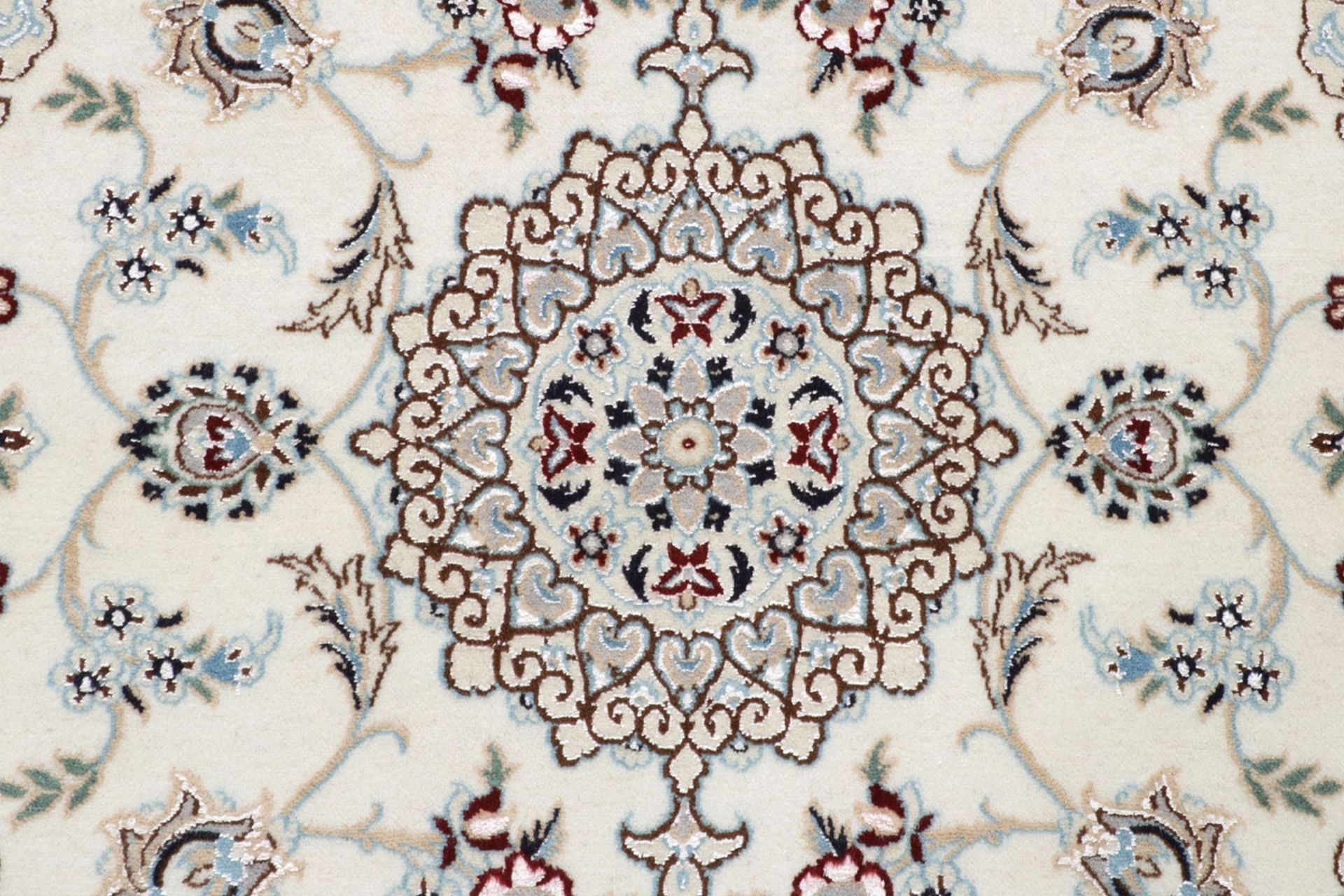 perserteppich-nain-80-x-123-cm-schurwolle-seide-handgeknupft-1 Nain Perserteppich aus Iran, 80 × 123 cm