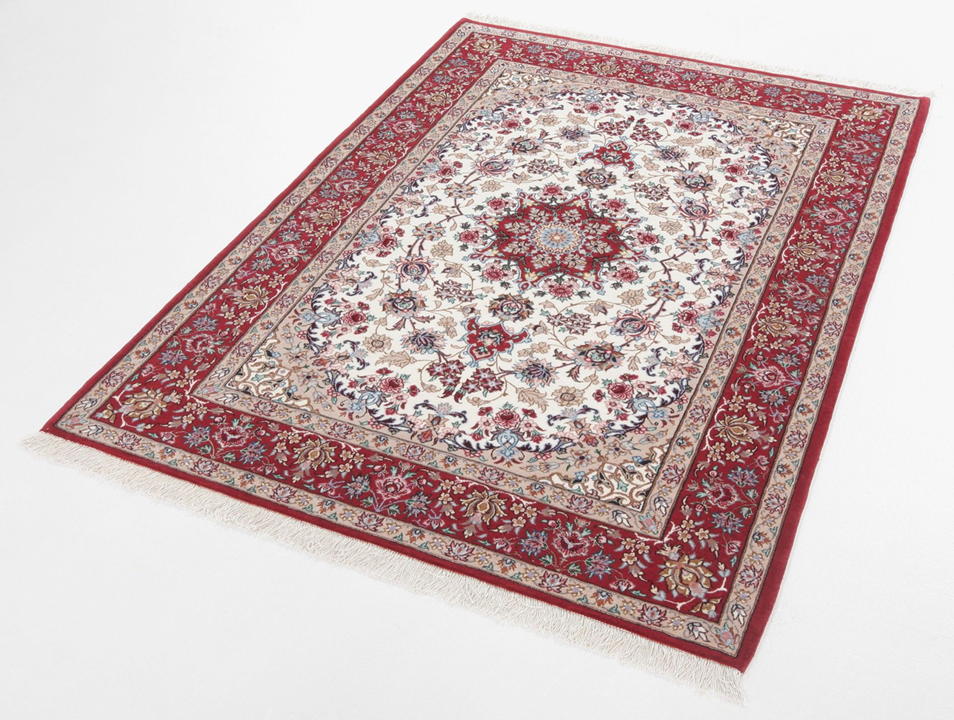 Handgeknüpfter Isfahan Perserteppich 110 × 166 cm