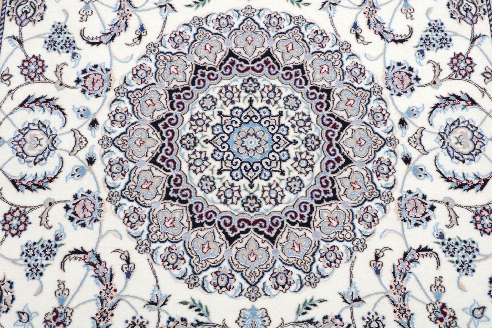 Handgeknüpfter Nain Perserteppich, 128 × 215 cm, Wolle & Seide