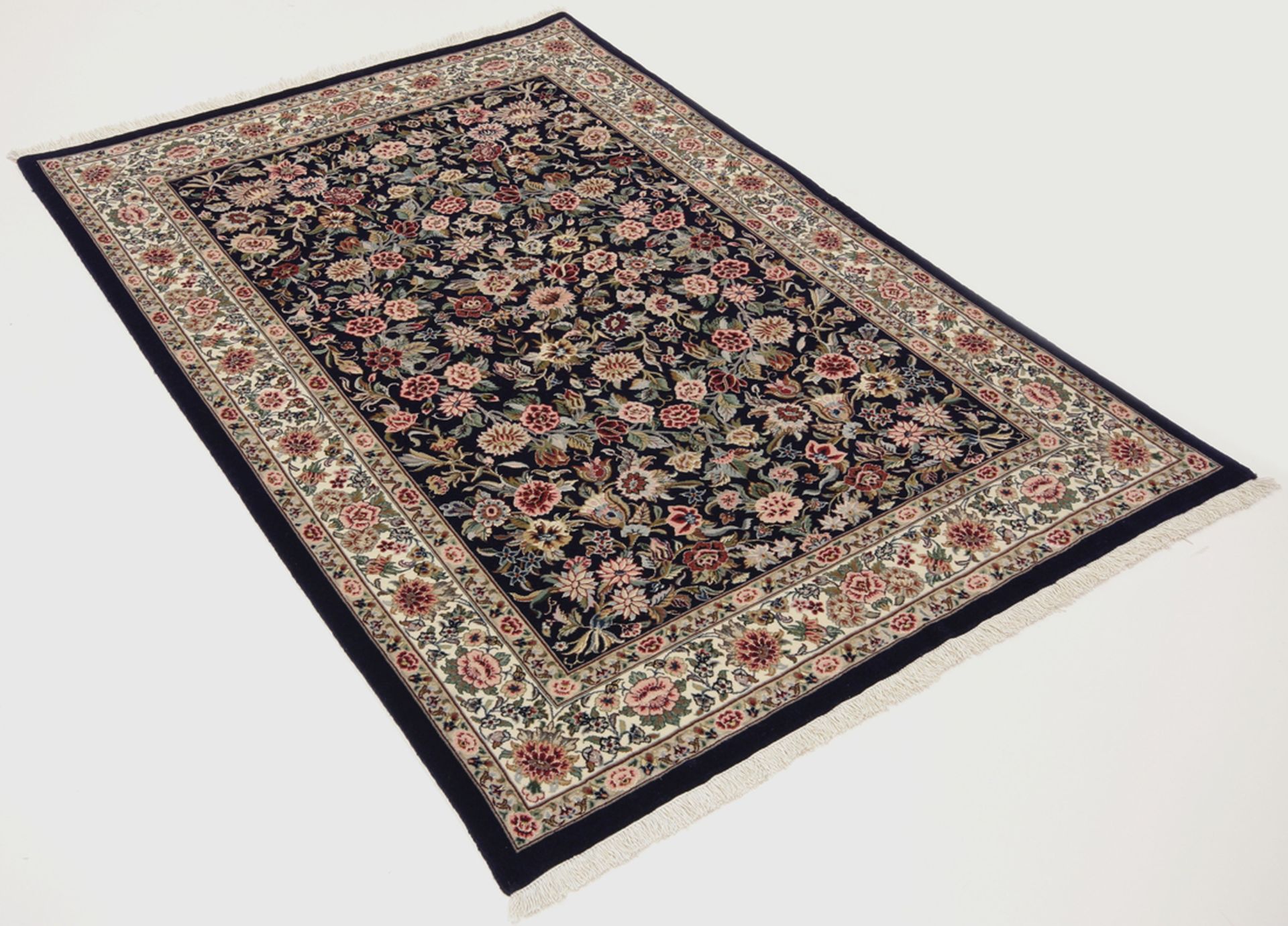 Handgeknüpfter Isfahan Perserteppich, 107 × 155 cm, Wolle & Seide