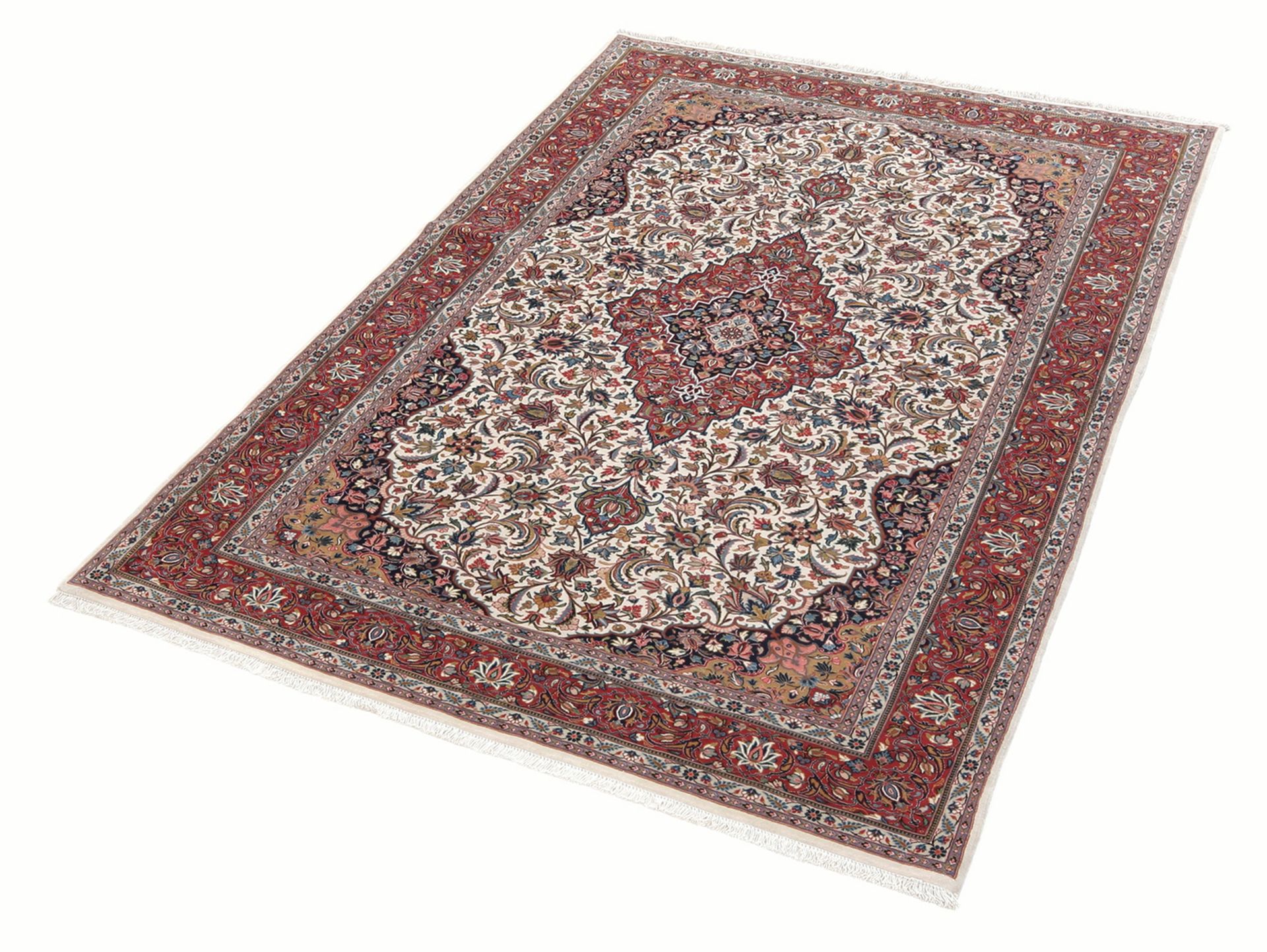 perserteppich-isfahan-137-x-208-cm-schurwolle-seide-handgeknupft-1 Handgeknüpfter Isfahan Perserteppich, 137 × 208 cm, Wolle & Seide