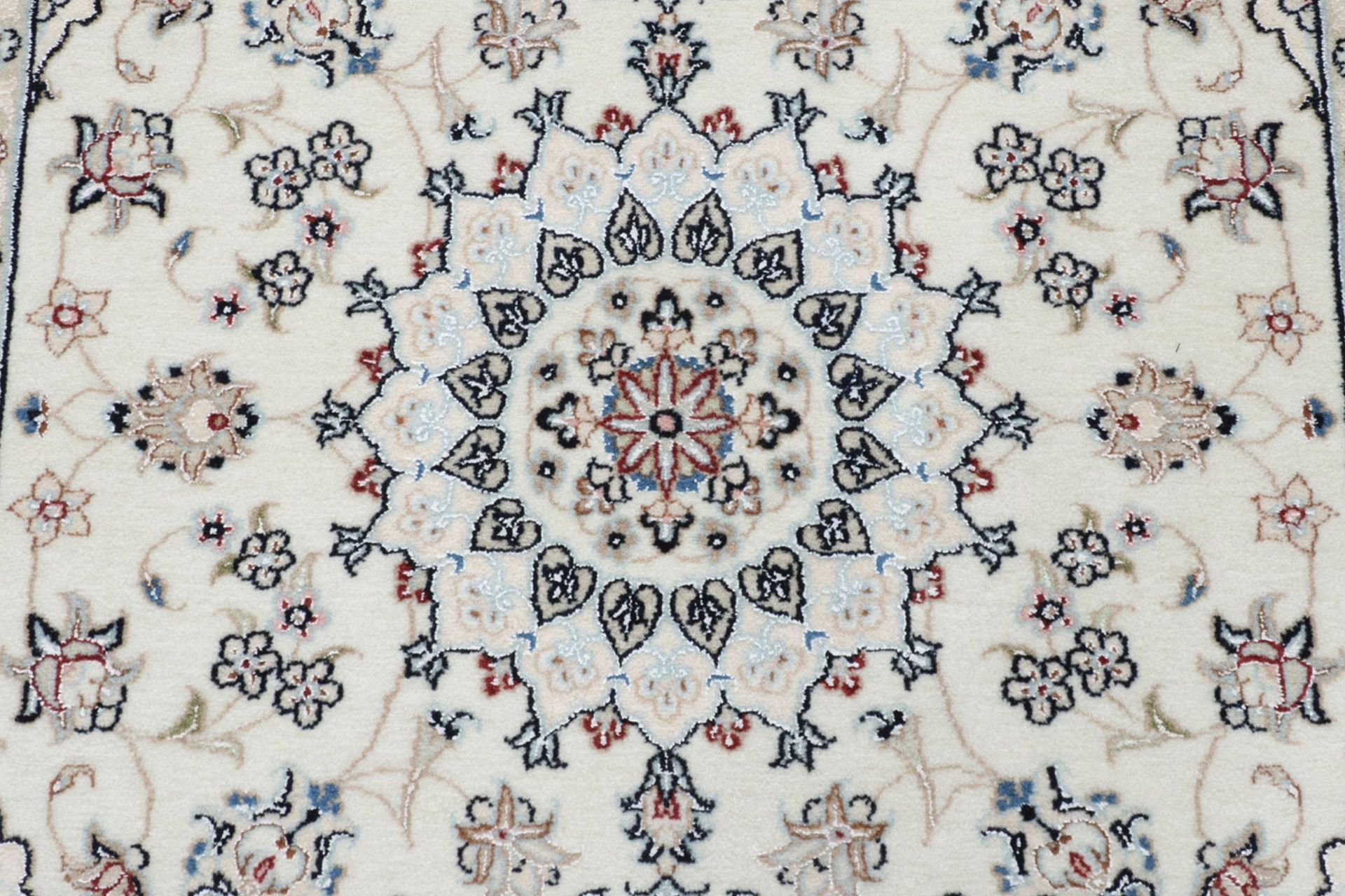 Nain Perserteppich 80 × 135 cm aus Wolle & Seide, handgeknüpft