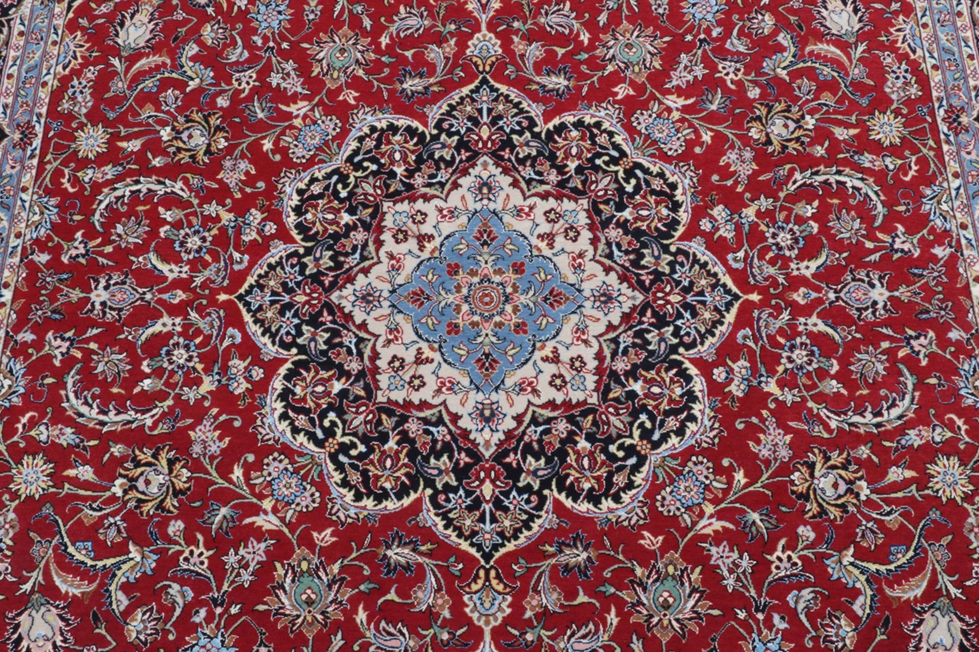 Handgeknüpfter Isfahan Perserteppich, 168 × 255 cm, Wolle & Seide