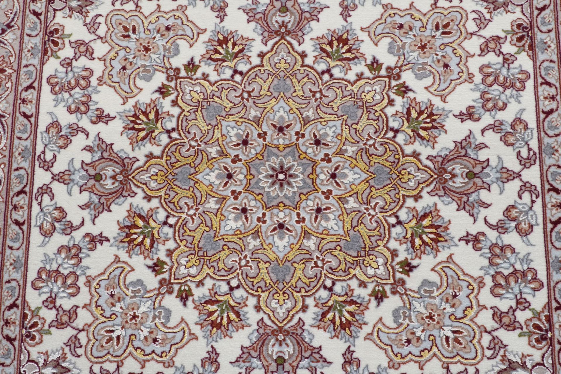 Isfahan Perserteppich 80 × 120 cm aus Wolle & Seide, handgeknüpft