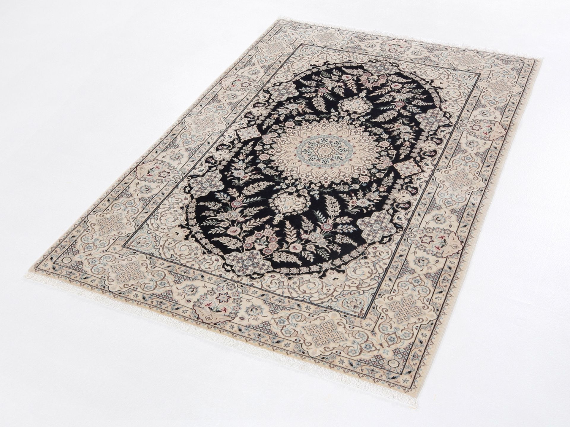 Nain Perserteppich 130 × 204 cm aus Wolle & Seide, handgeknüpft