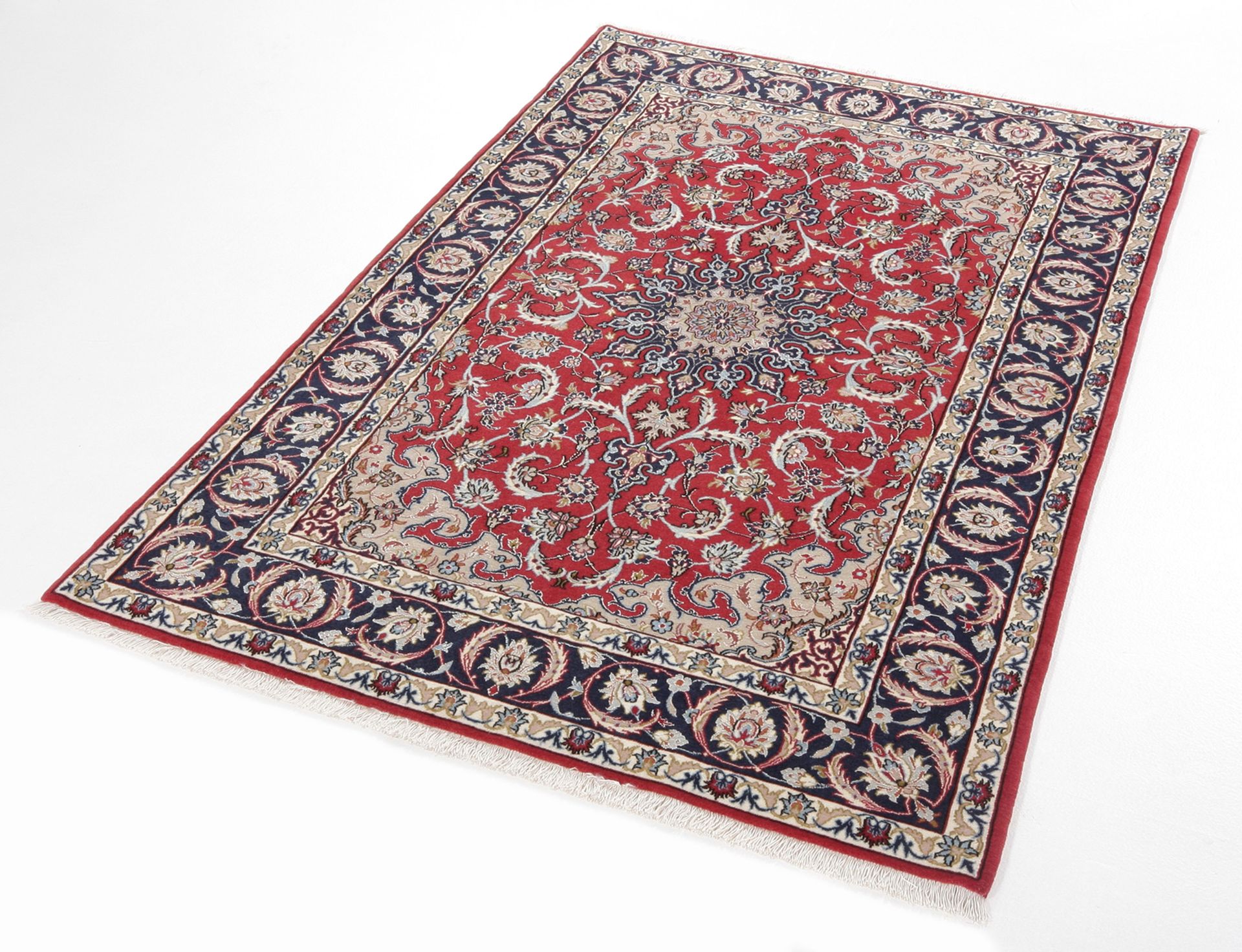 Isfahan Perserteppich 110 × 160 cm aus Wolle & Seide, handgeknüpft