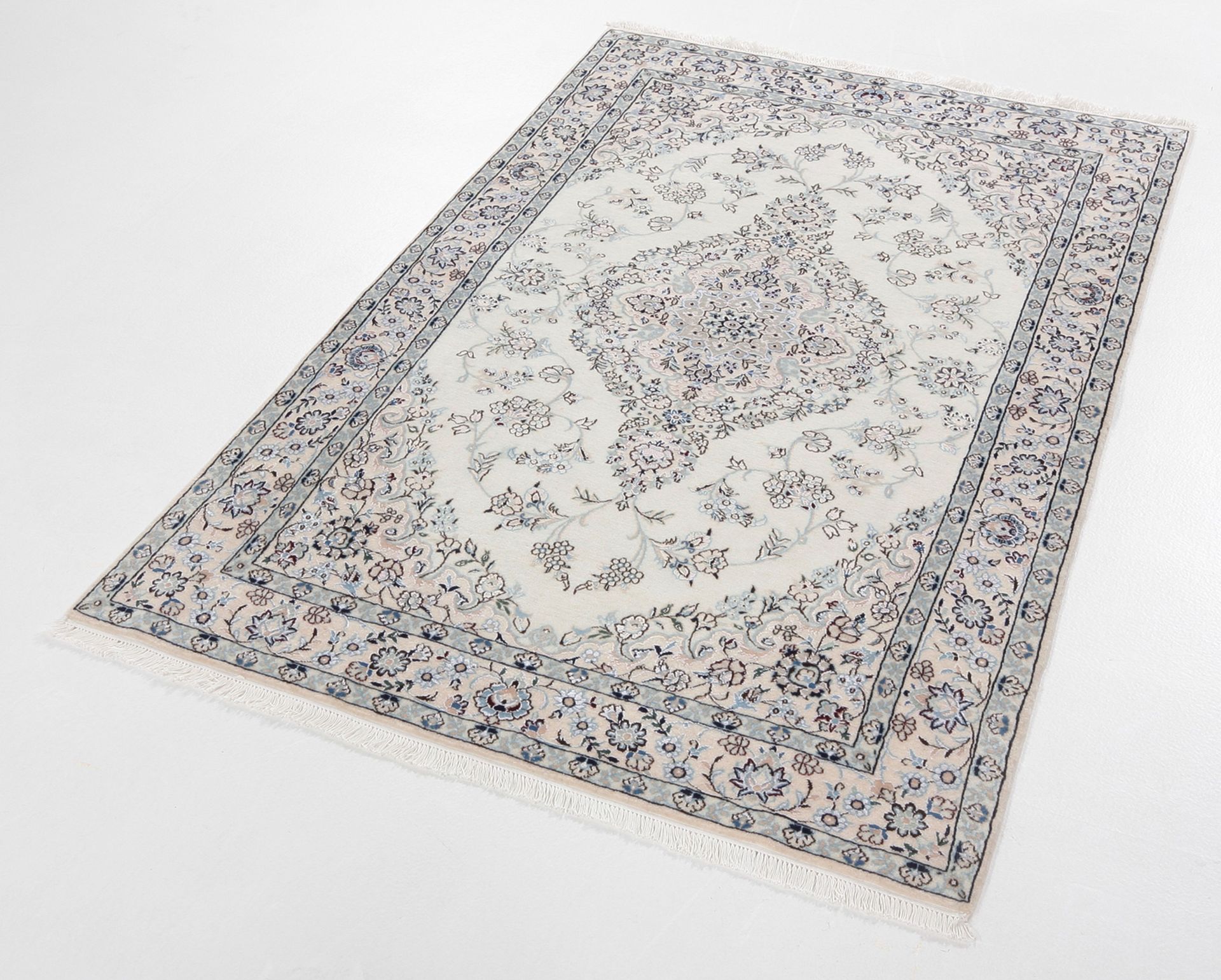perserteppich-nain-97-x-150-cm-schurwolle-seide-handgeknupft-1 Nain Perserteppich 97 × 150 cm aus Wolle & Seide, handgeknüpft