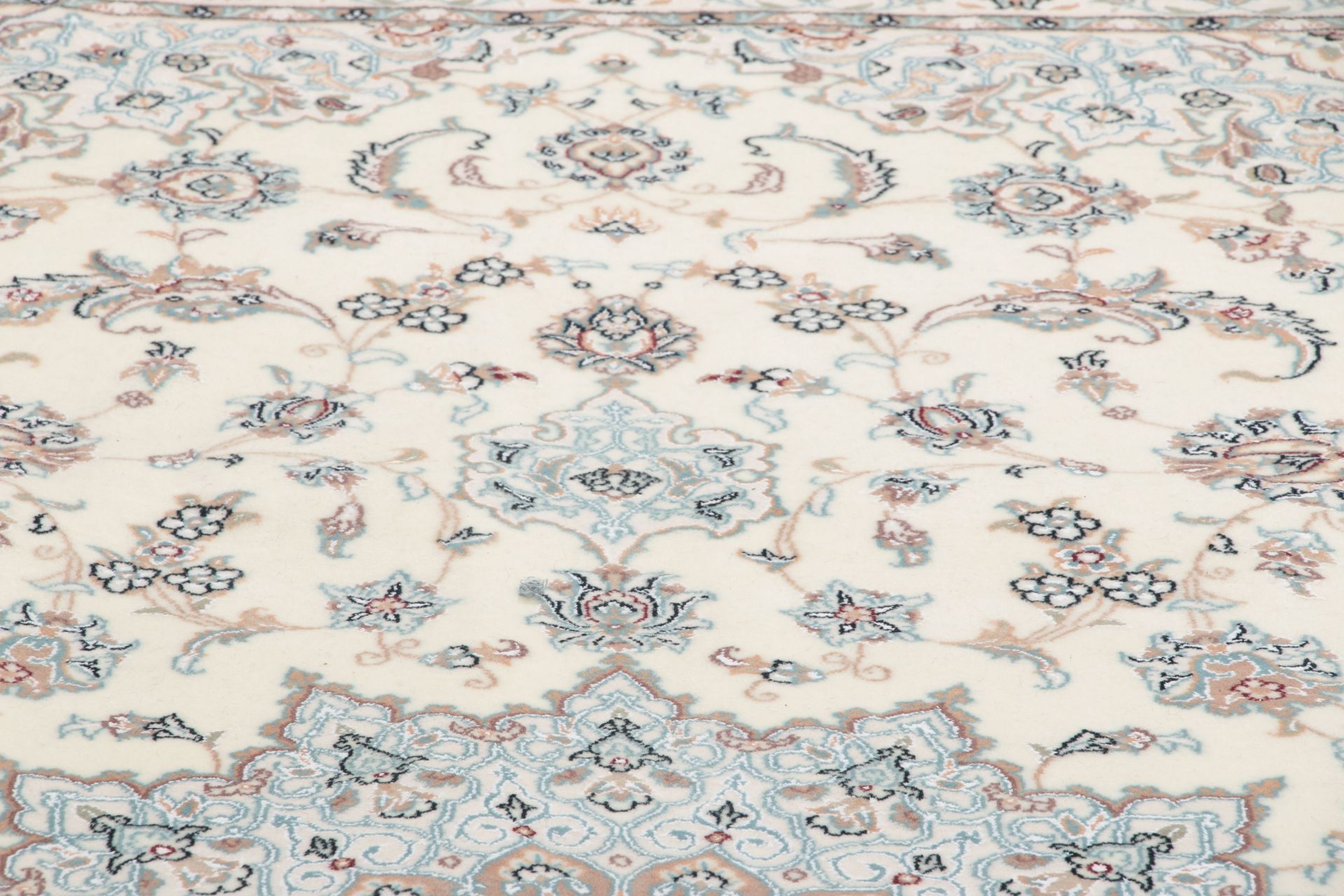 Isfahan Perserteppich aus Iran, 250 × 350 cm